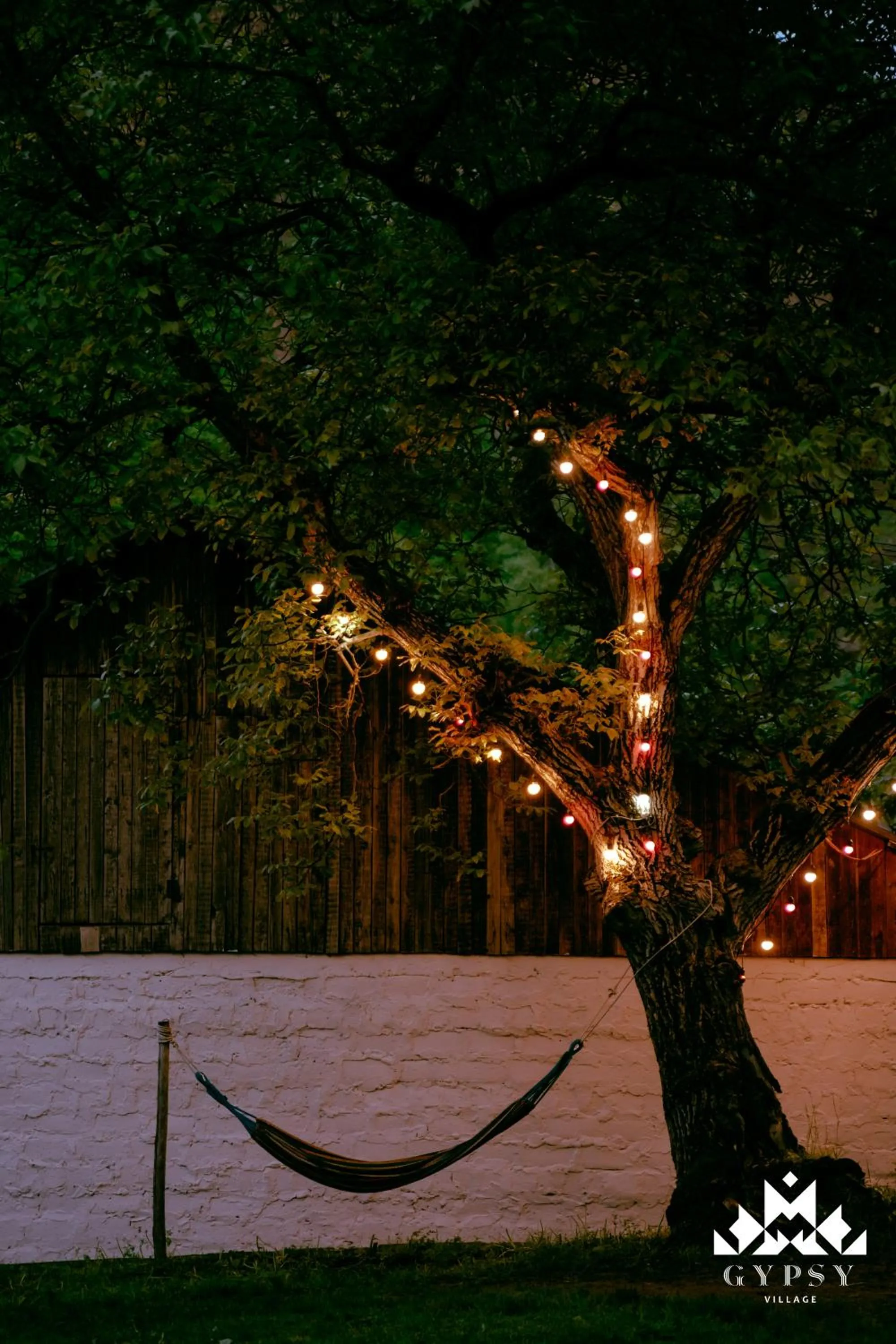 Night in Gipsy Village Park Hotel