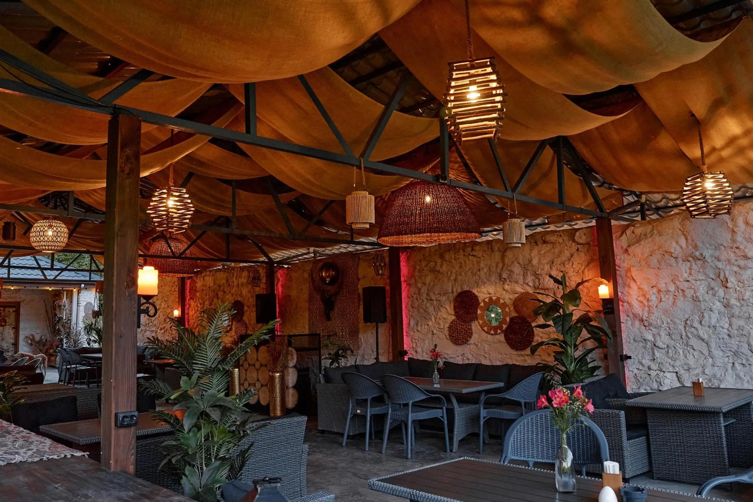 Gipsy Village Park Hotel