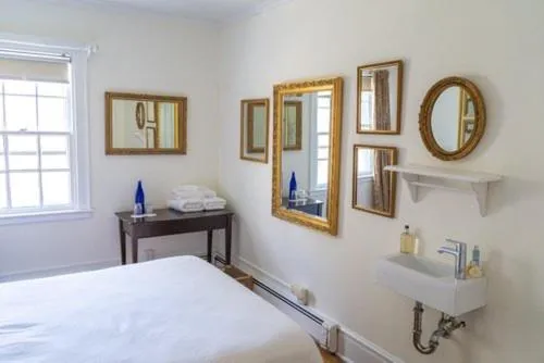 Bed in Rams Head Inn