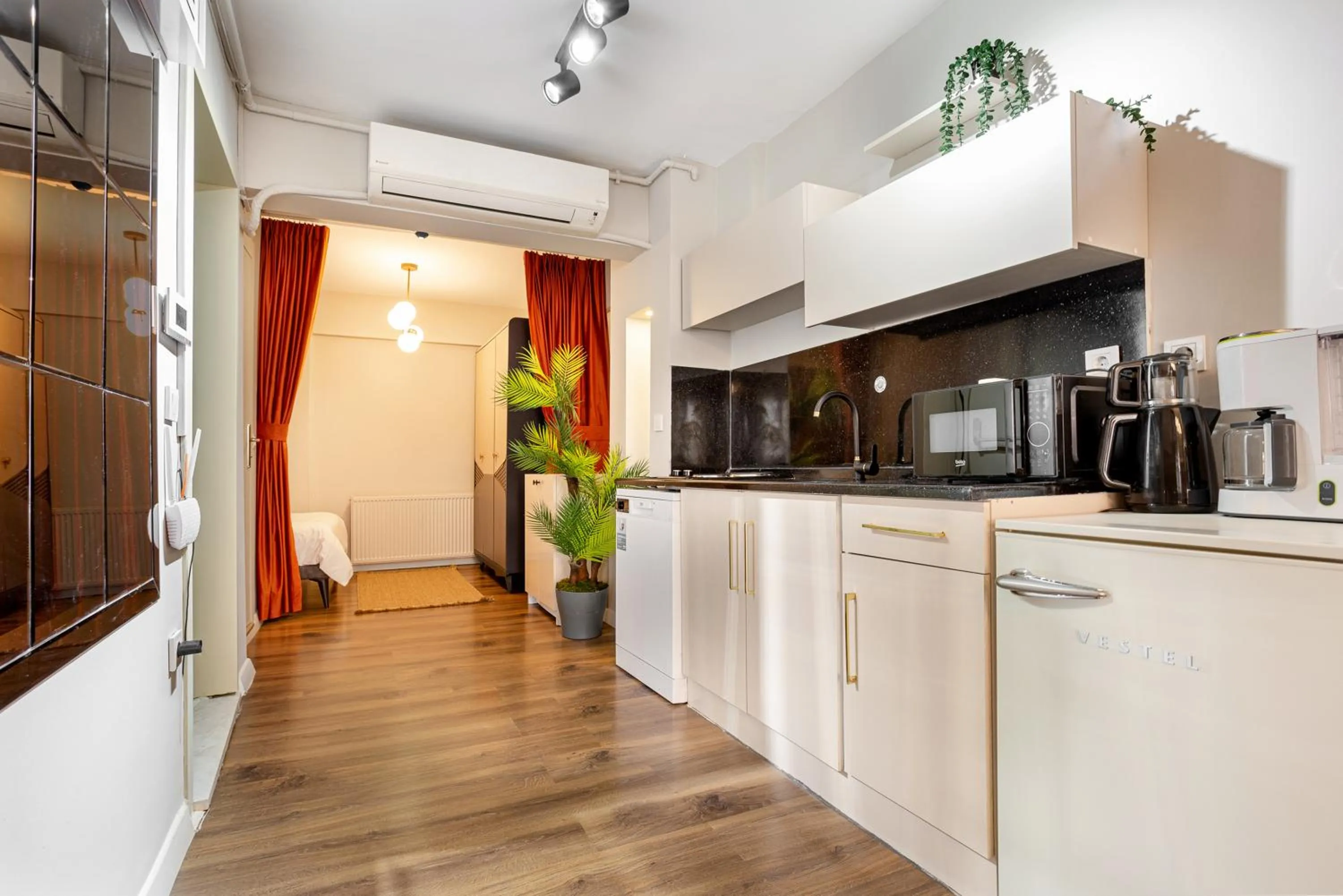 Kitchen or kitchenette in Port Galata Suites