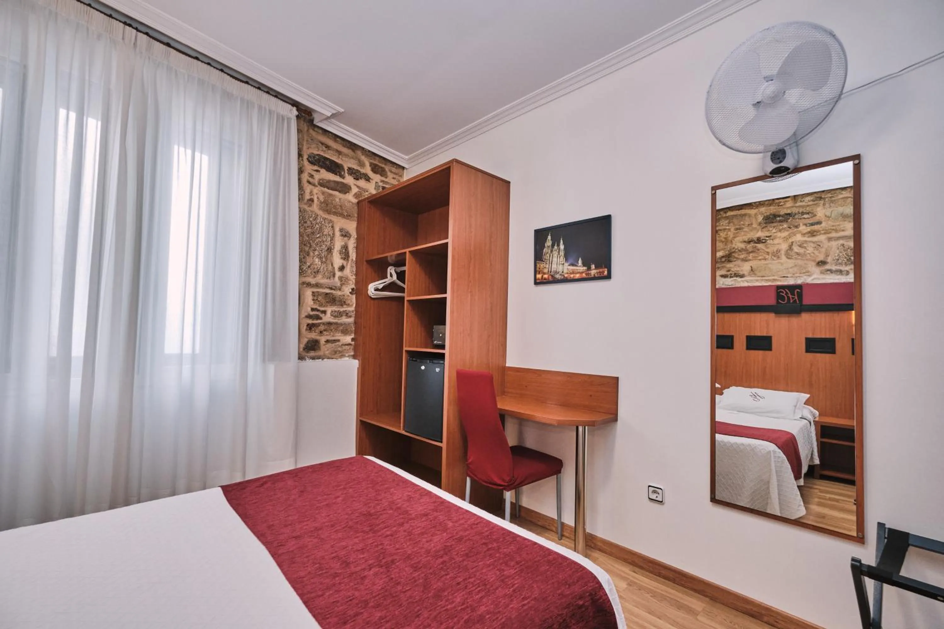 Photo of the whole room, Bed in Hotel Entrecercas