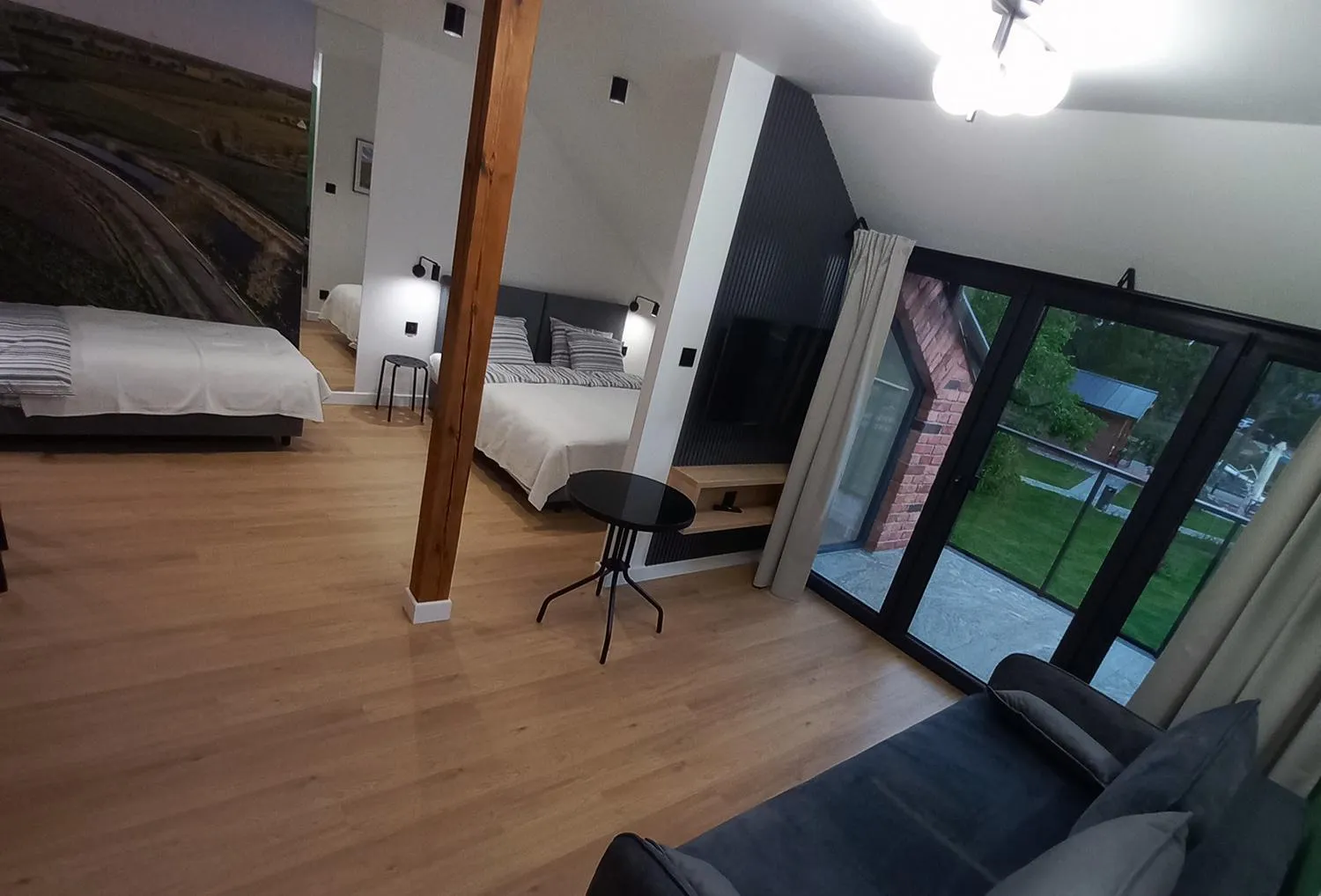 TV and multimedia, Bed in Apartamenty Między Mostami