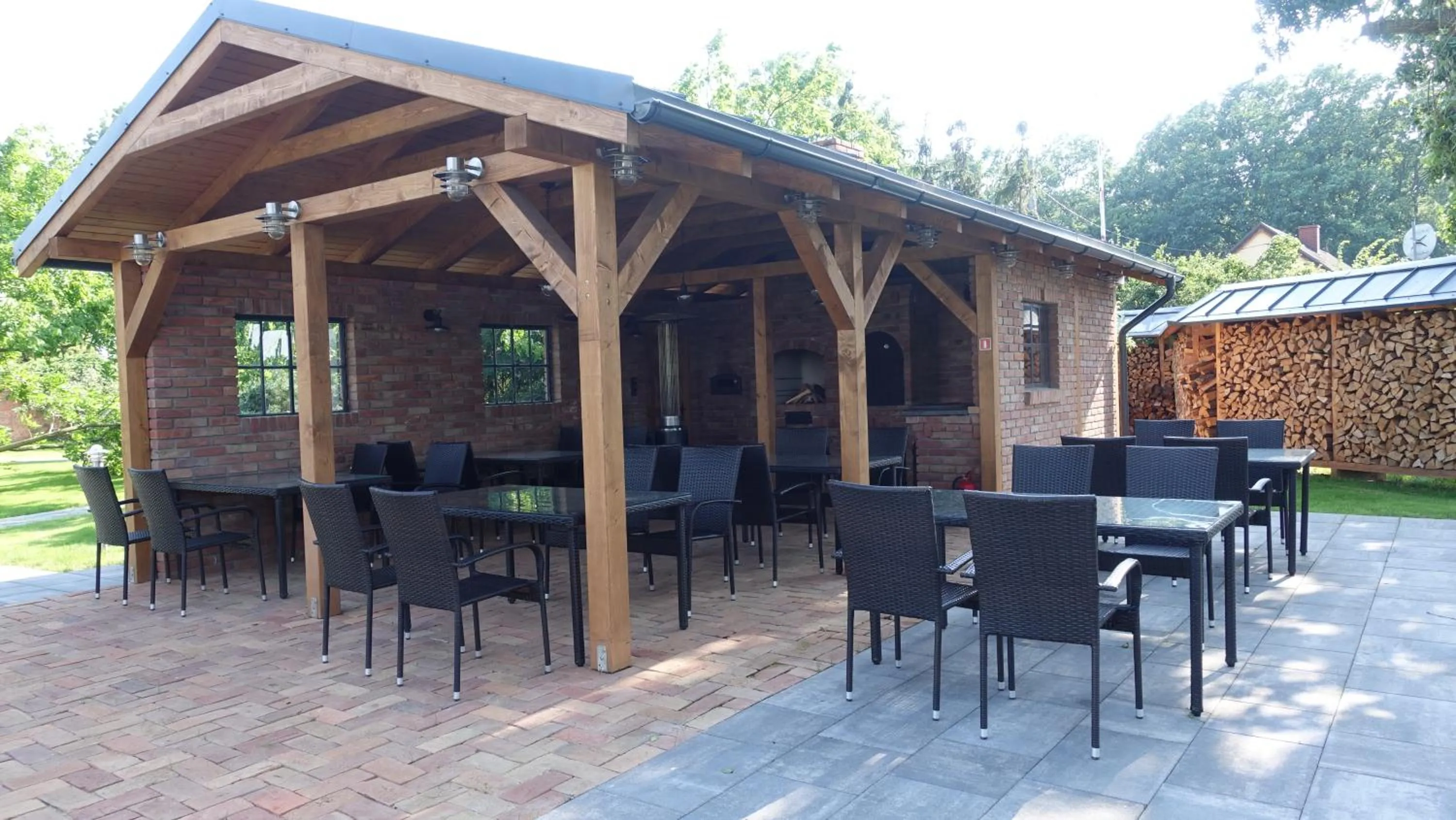 BBQ facilities in Apartamenty Między Mostami