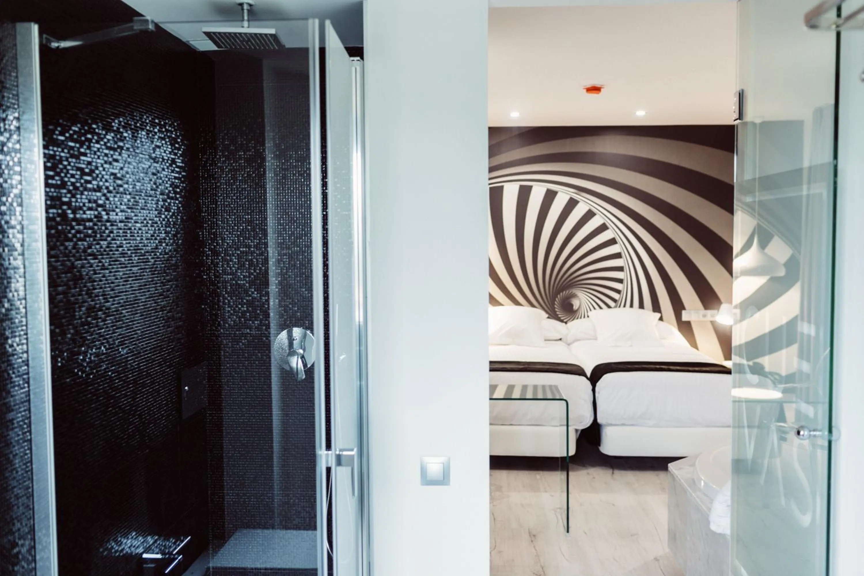 Shower in Hotel Cuevas - Adults Only