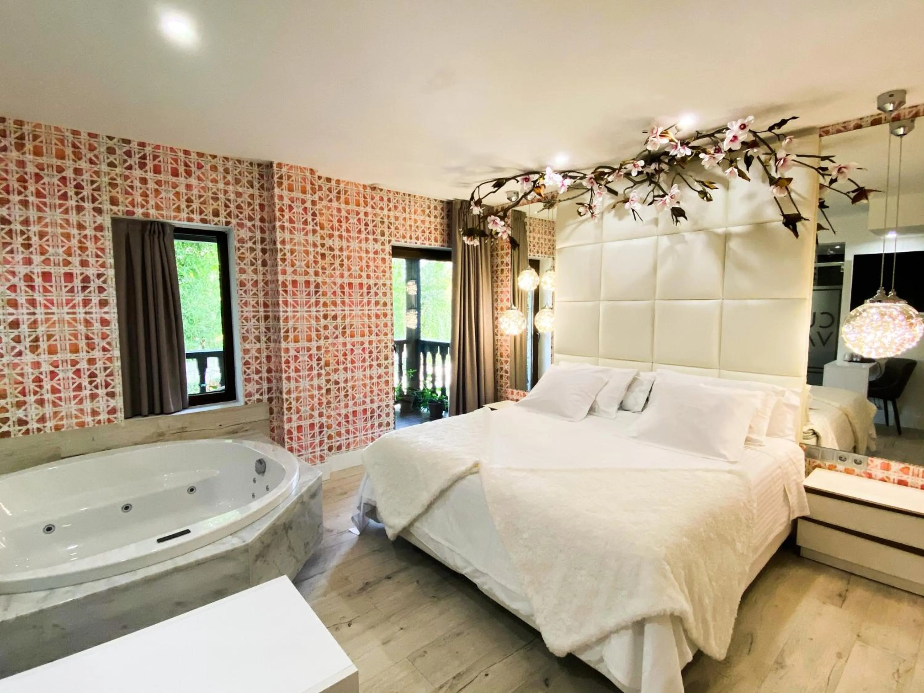 Balcony/Terrace, Bed in Hotel Cuevas - Adults Only