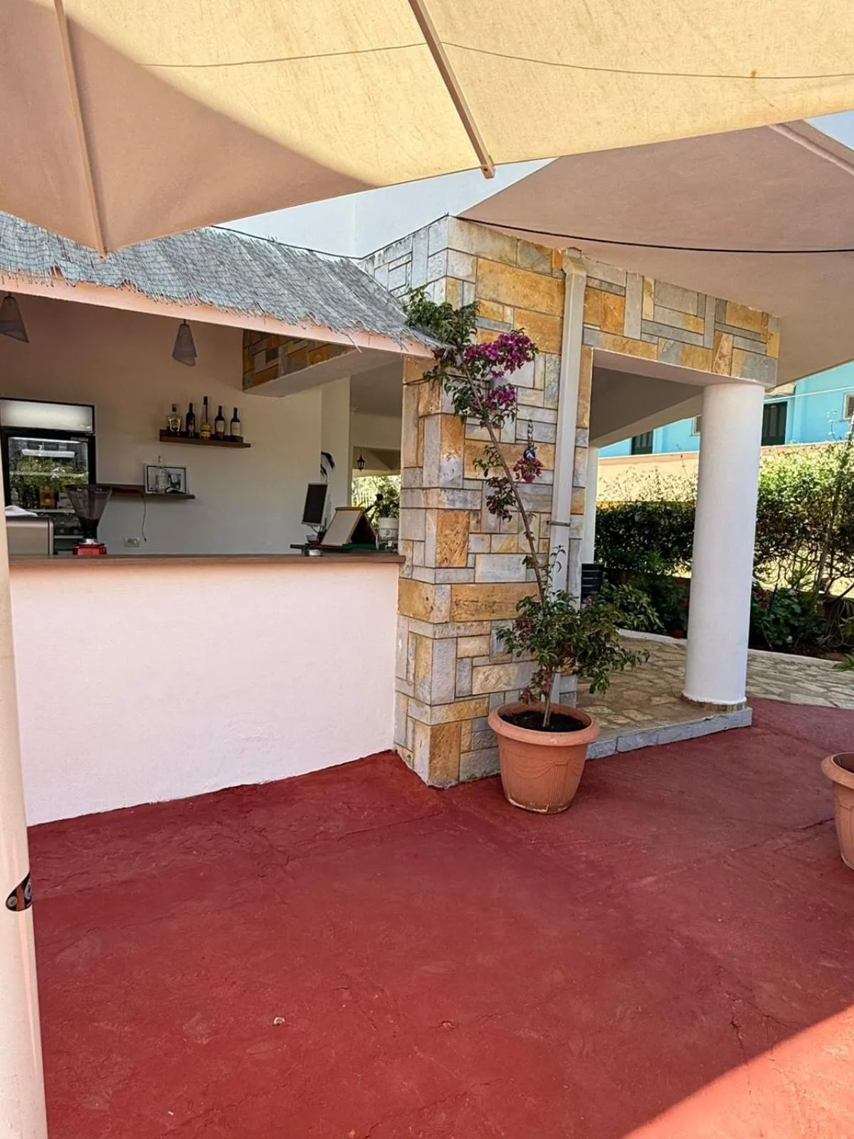 Property building in Hotel de Ksamil