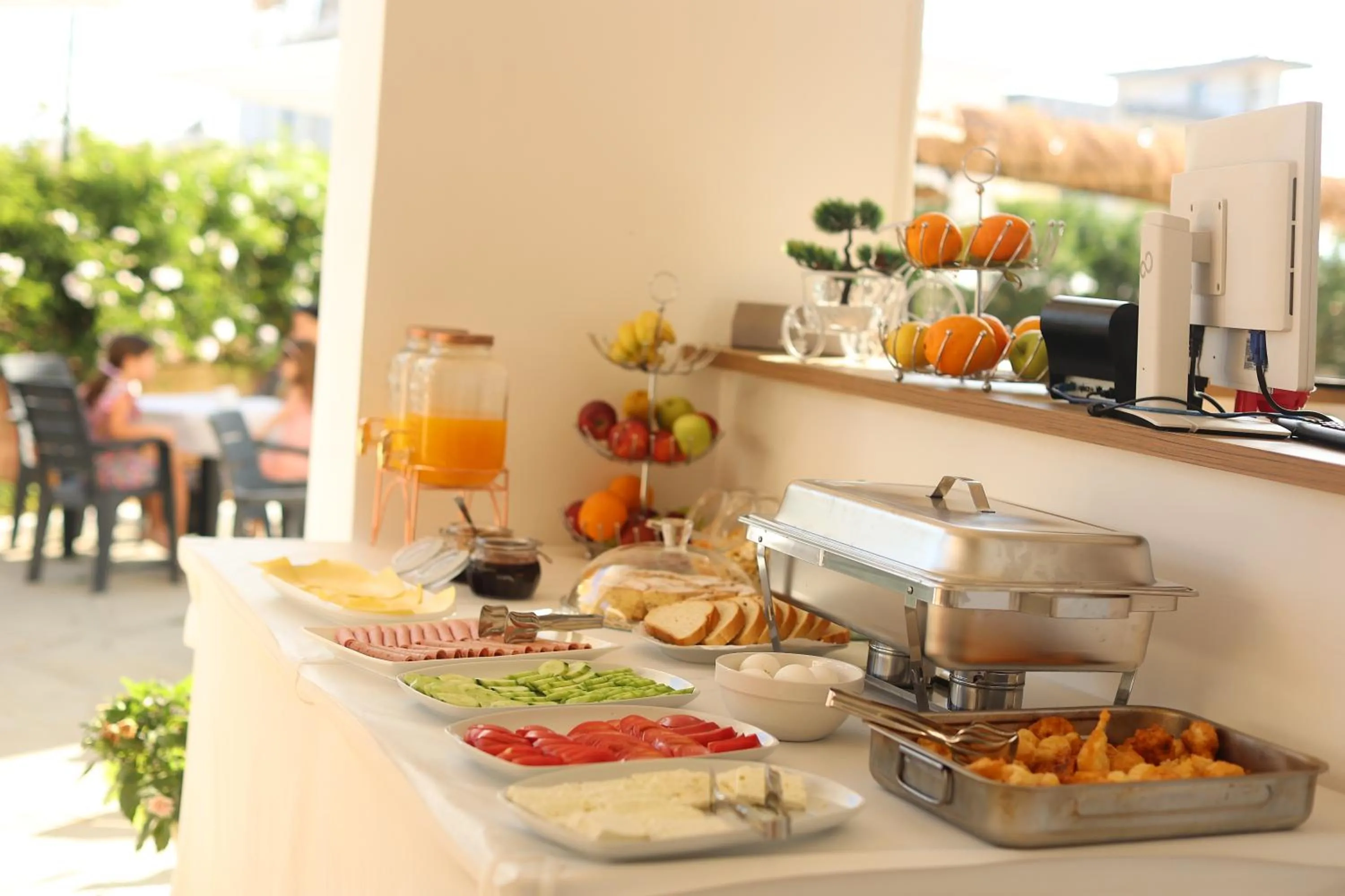 Breakfast in Hotel de Ksamil