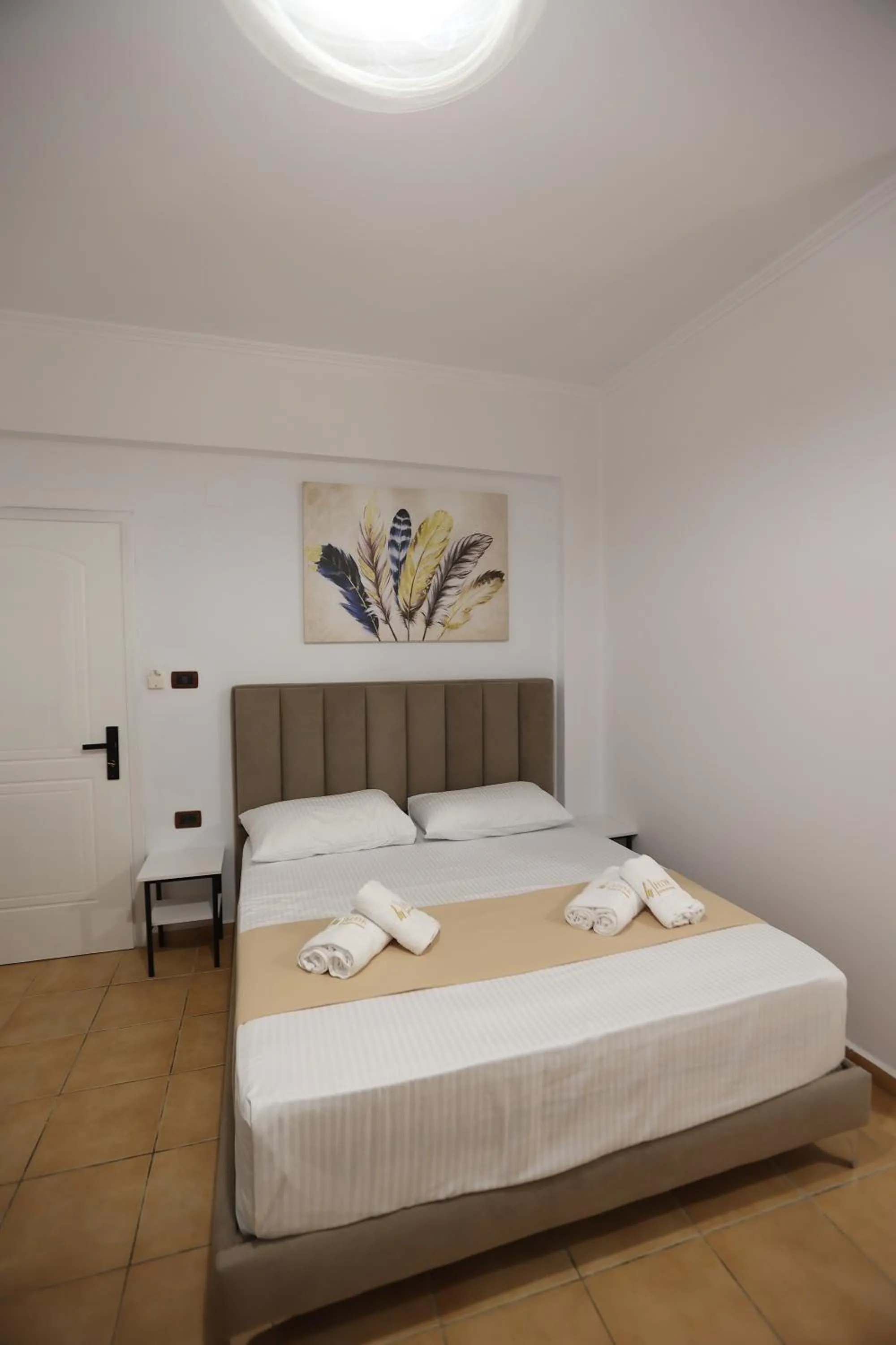 Bed in Hotel de Ksamil