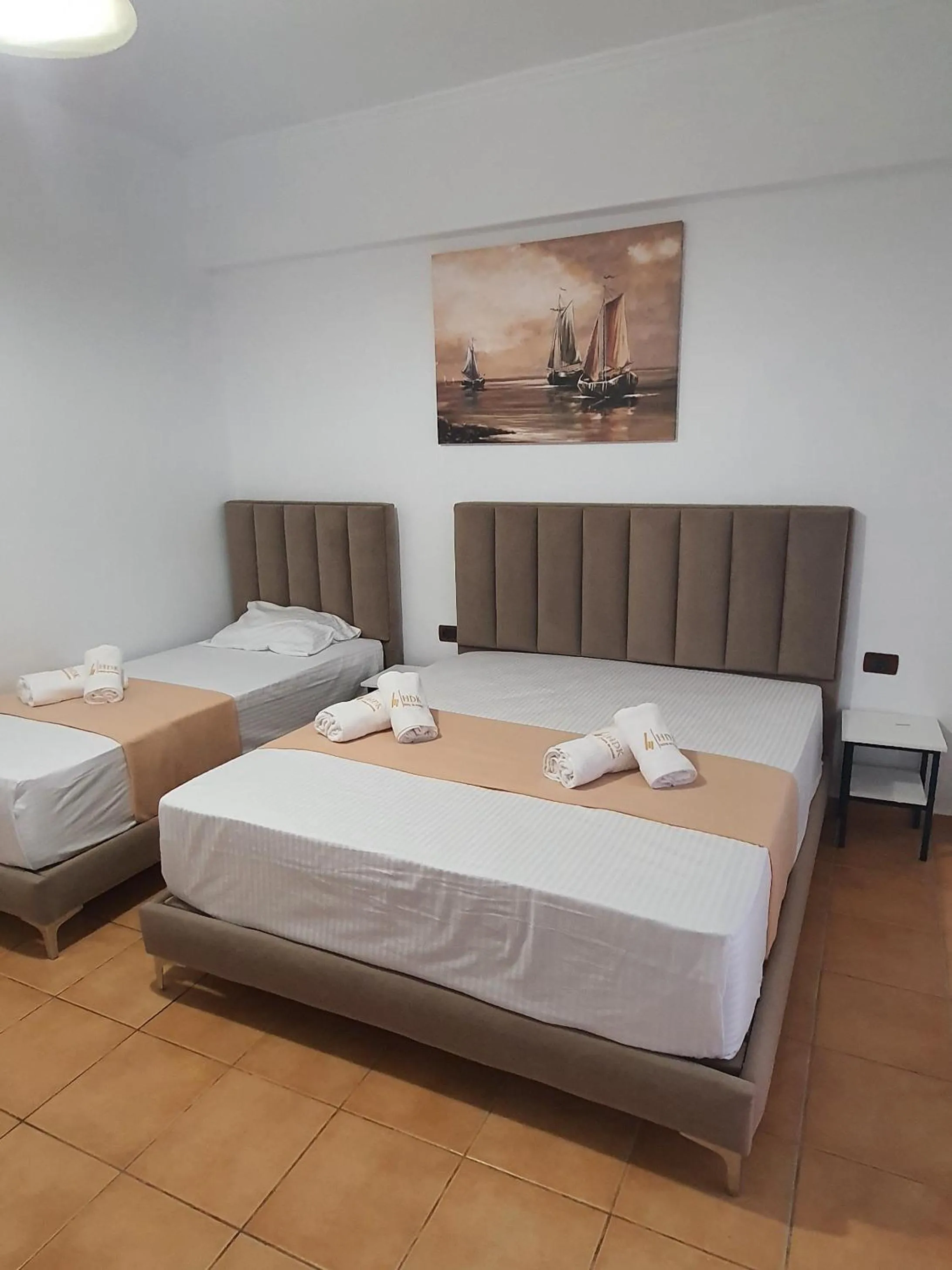 Bed in Hotel de Ksamil