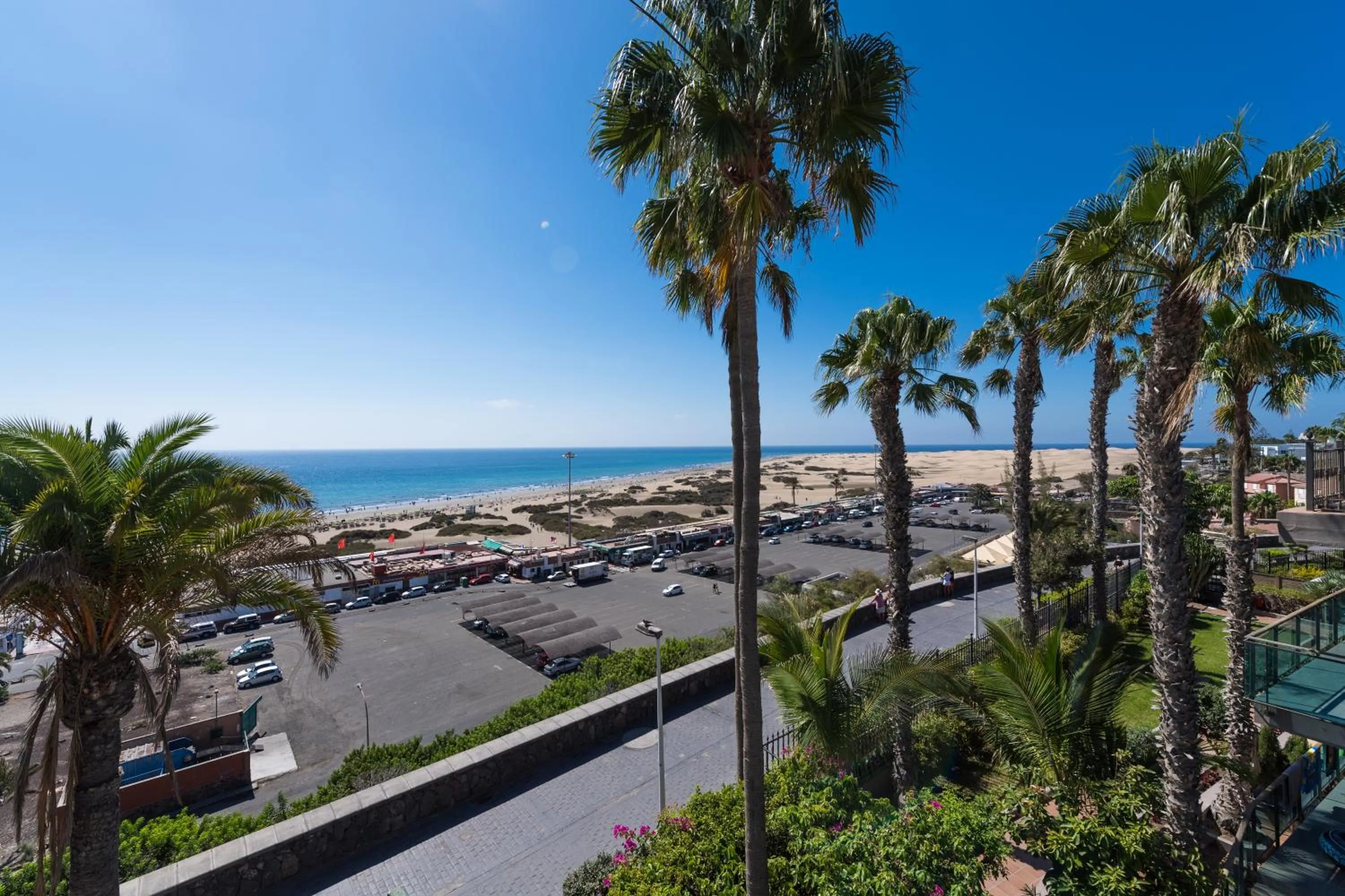 Sea view in Apartamentos El Paseo