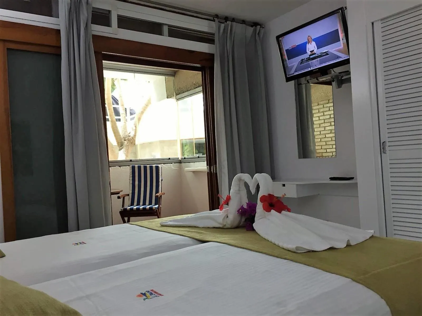 Bed in Apartamentos El Paseo