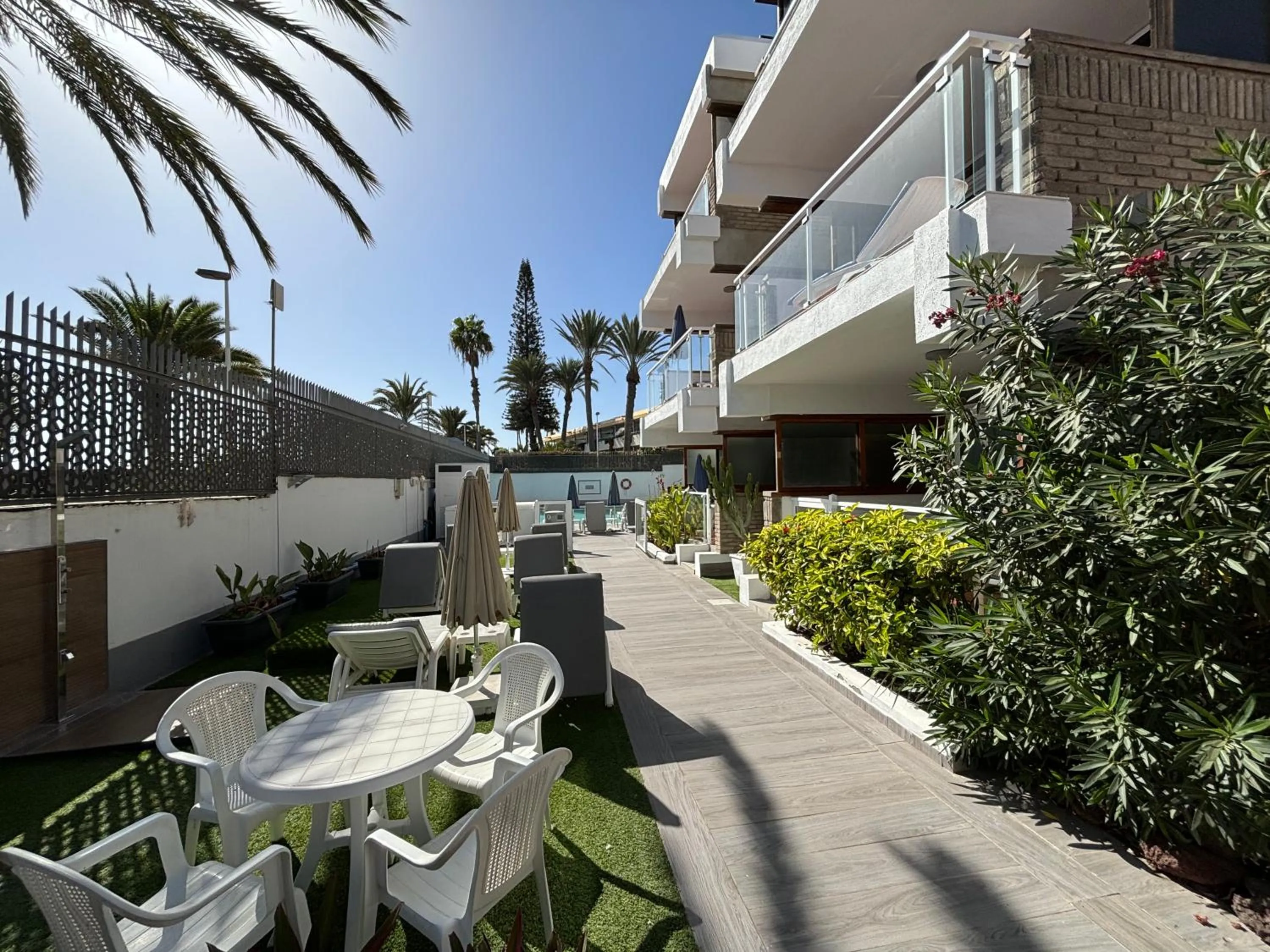 Property building in Apartamentos El Paseo