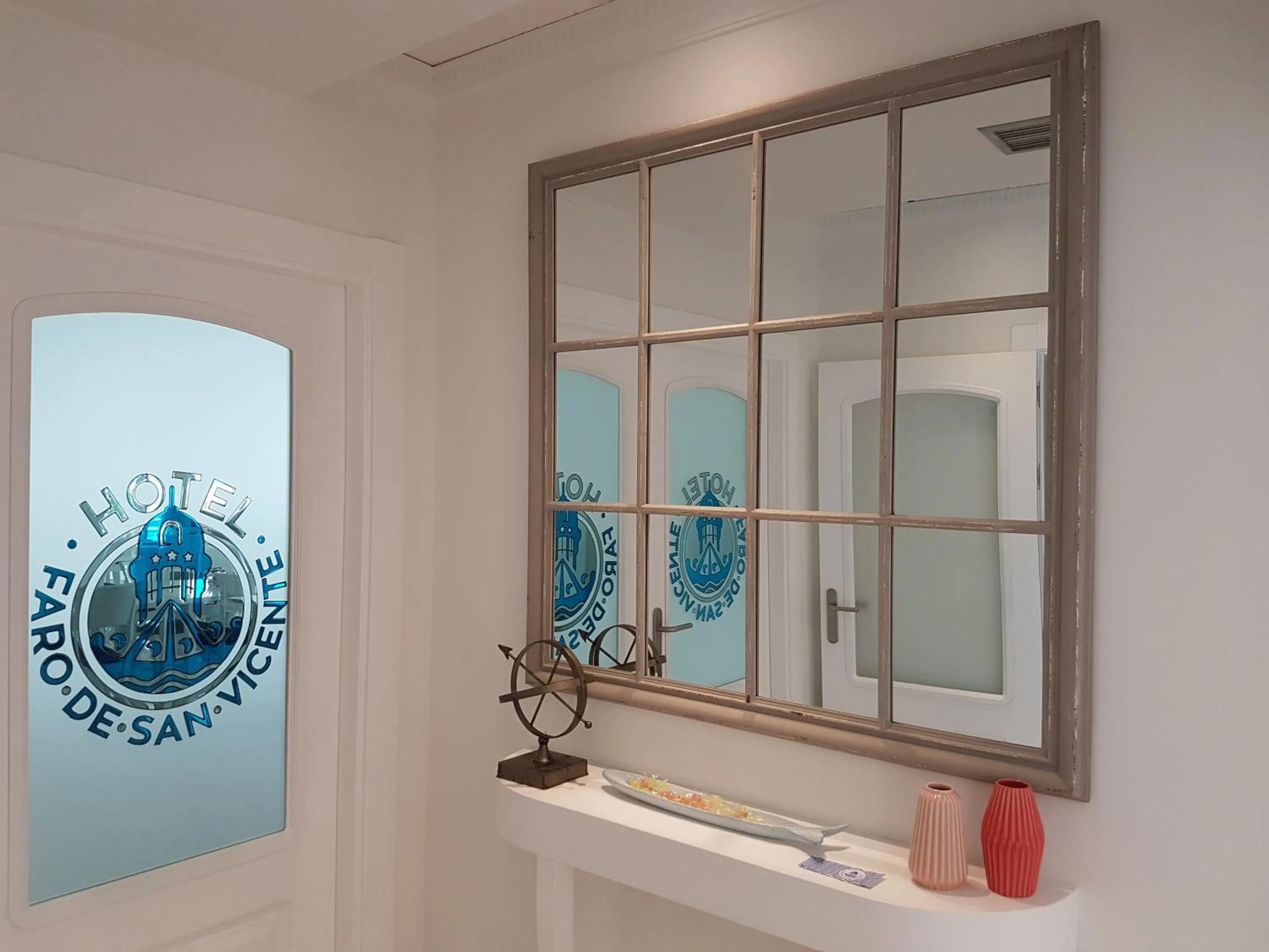 Lobby or reception in Hotel Faro de San Vicente