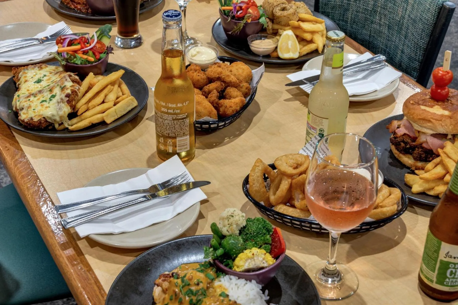 Restaurant/places to eat in Gawler Arms Hotel