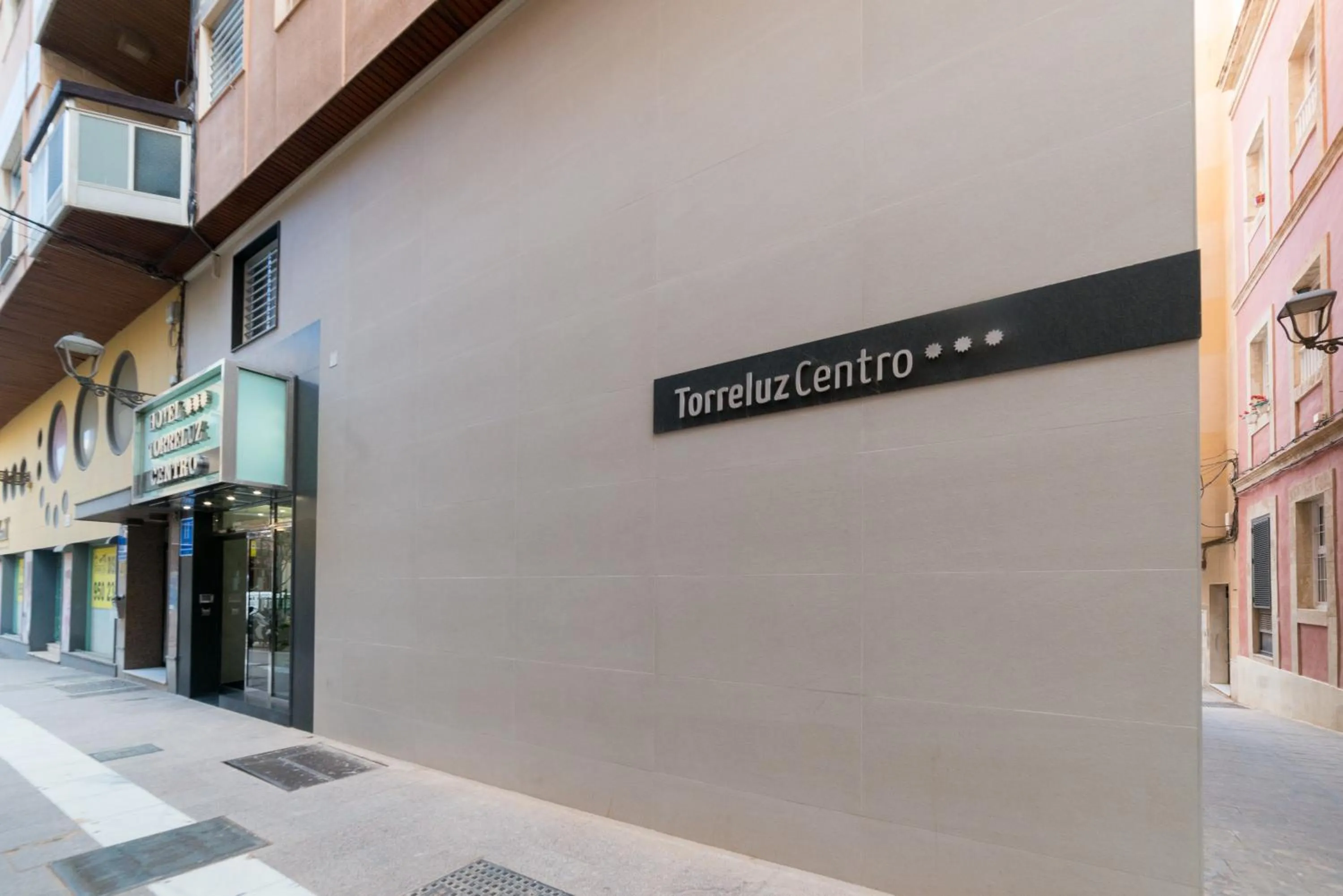 Off site in Torreluz Centro