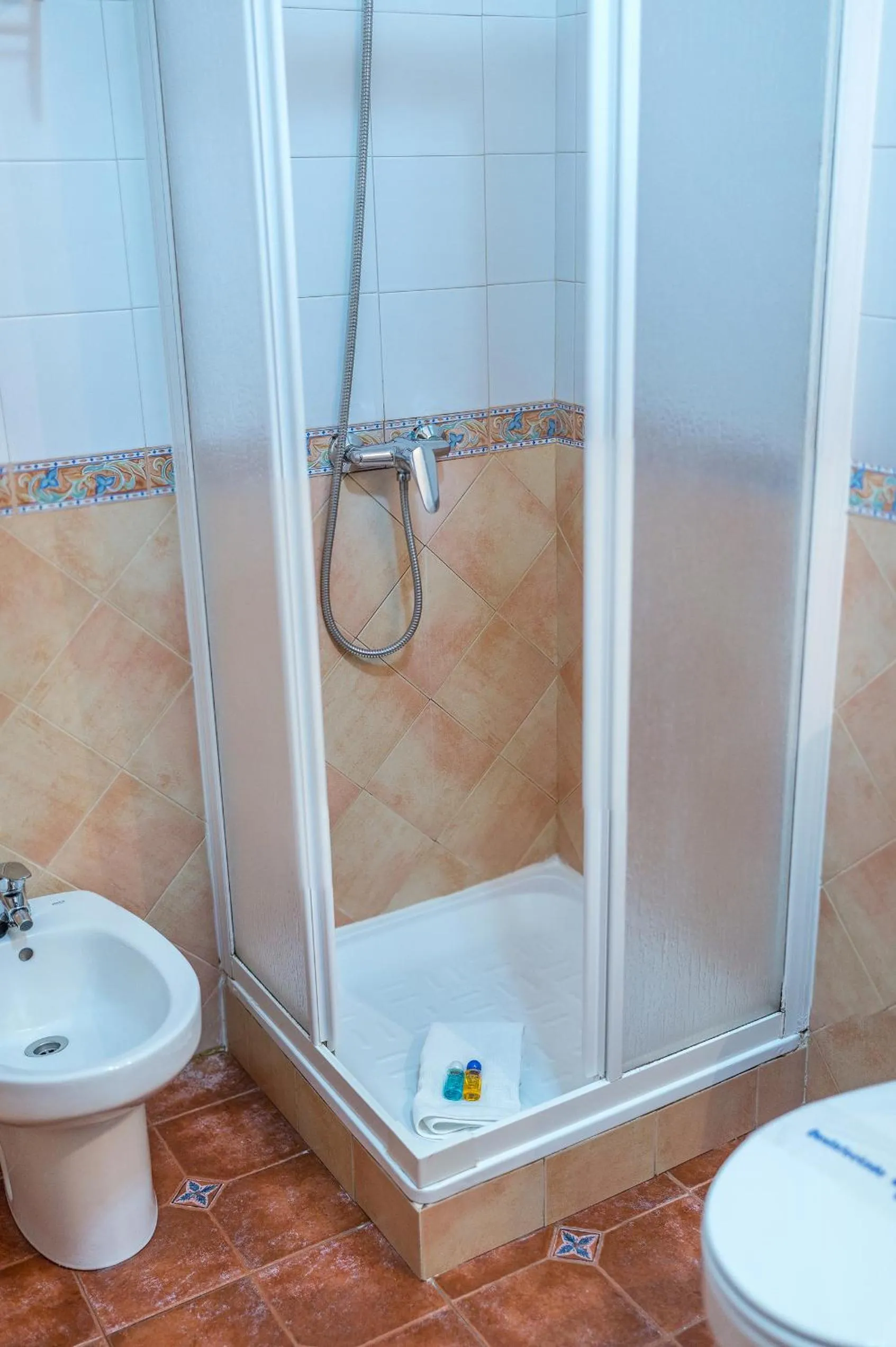 Shower in Cortijo De Tajar