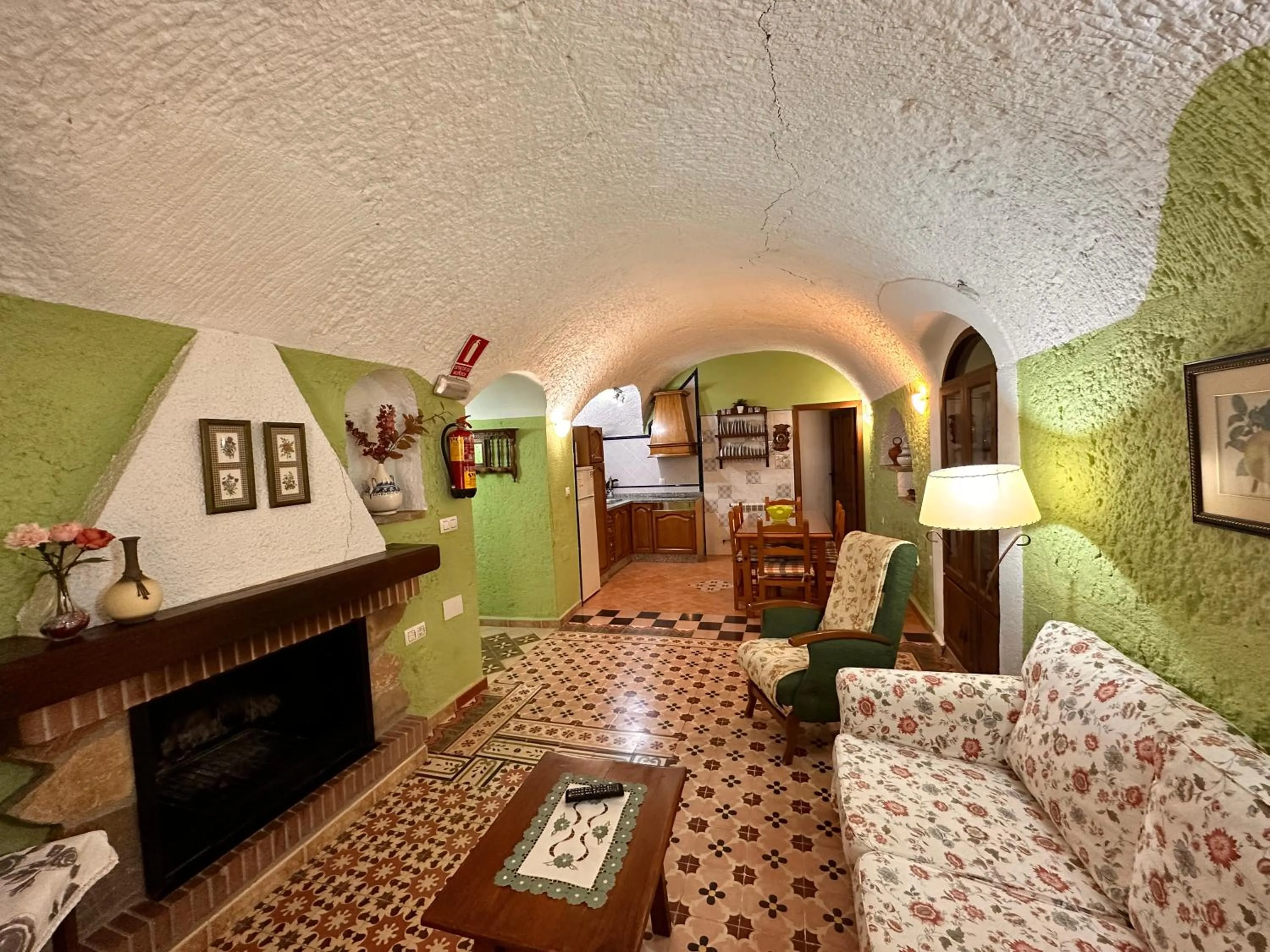 Living room, Bed in Cuevas La Granja