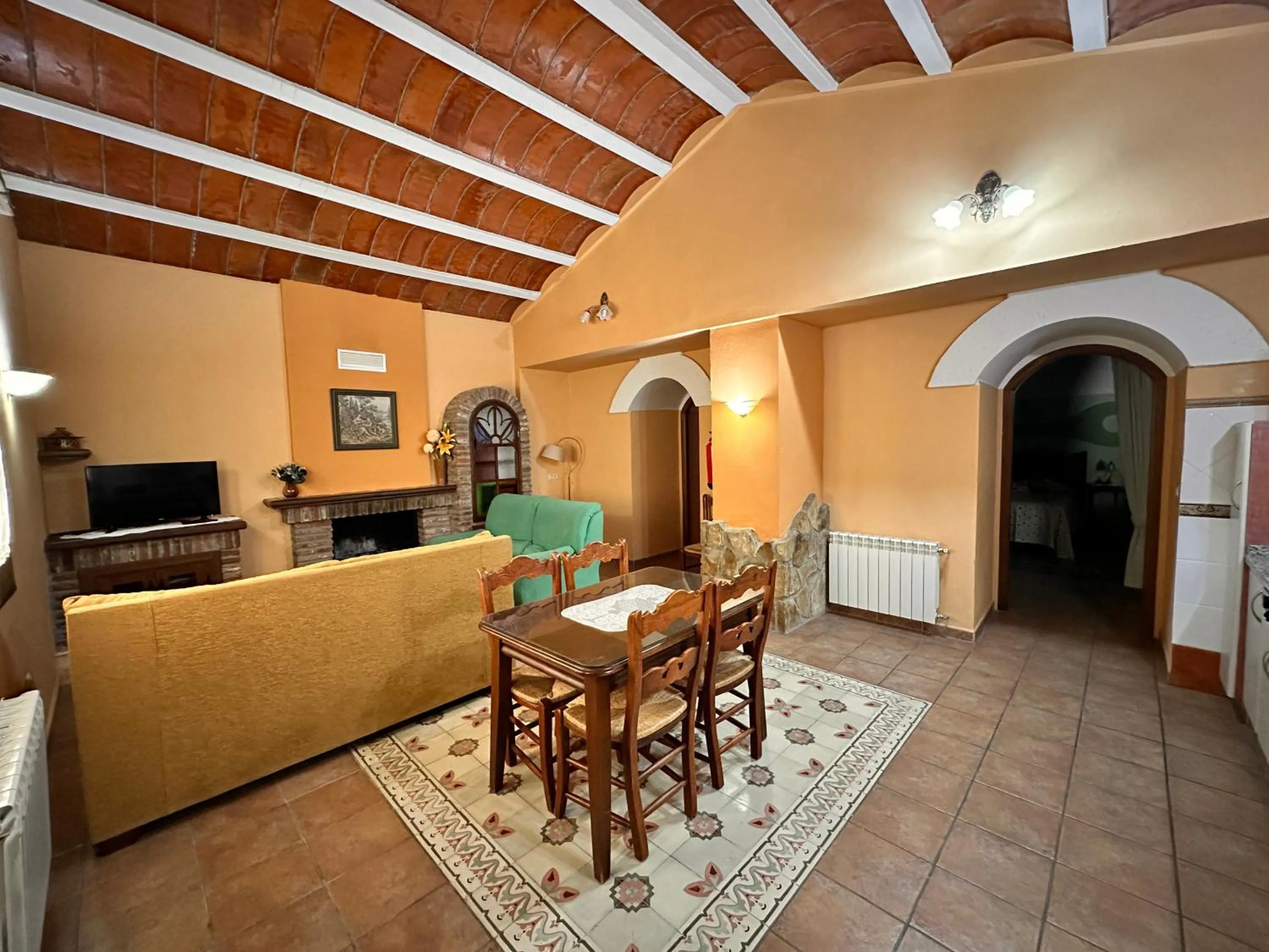 TV and multimedia in Cuevas La Granja