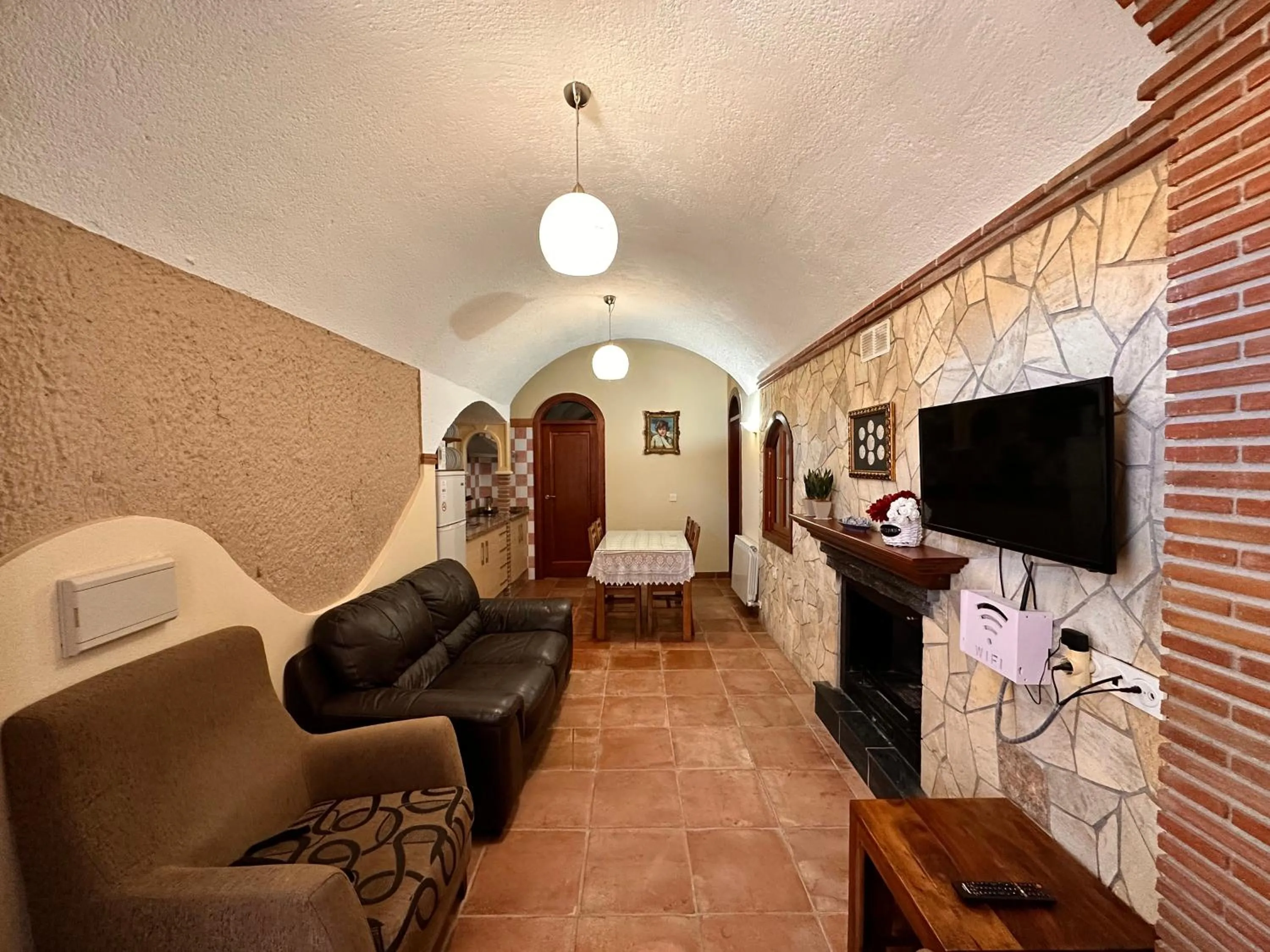 TV and multimedia in Cuevas La Granja