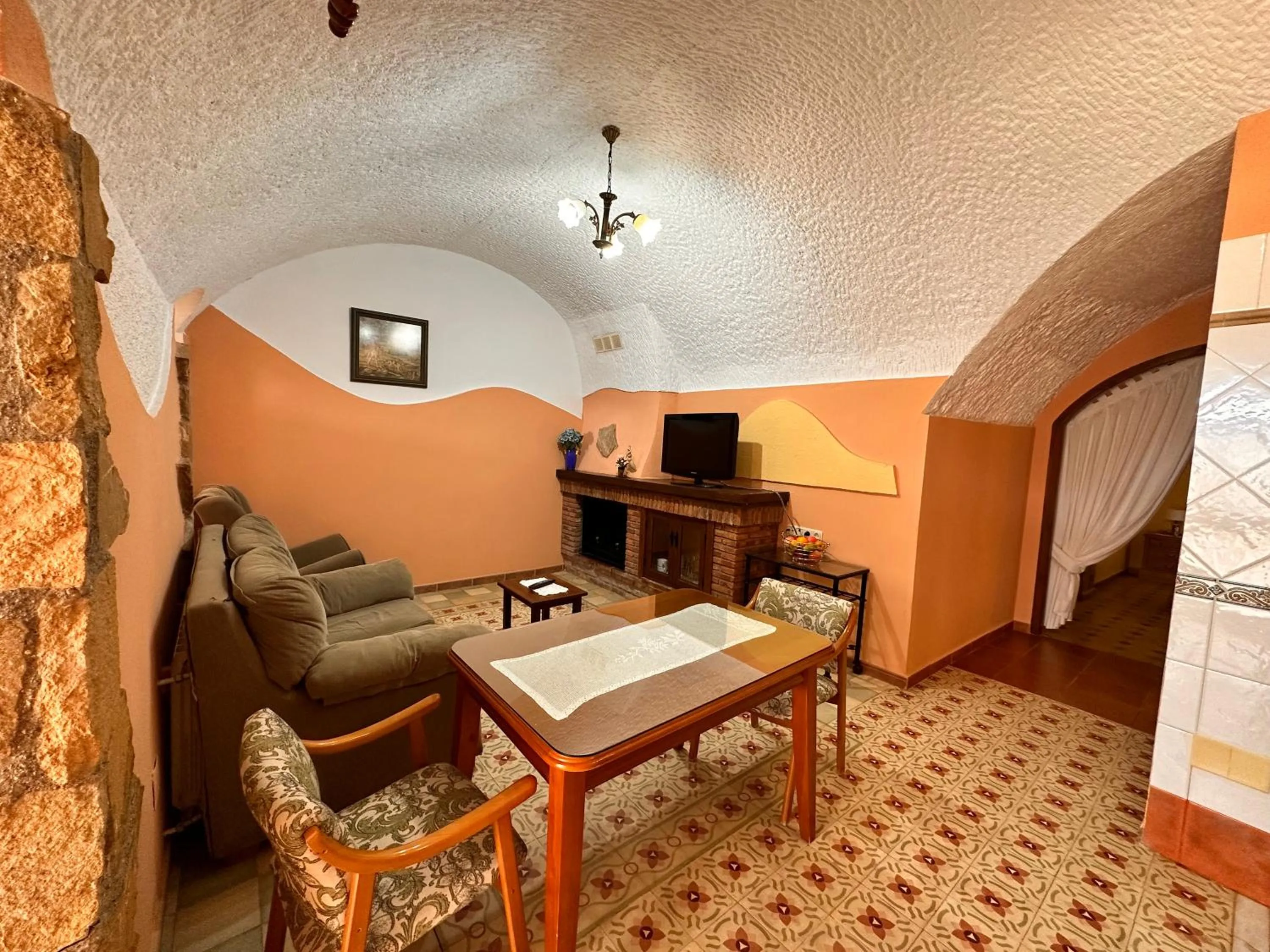 TV and multimedia in Cuevas La Granja