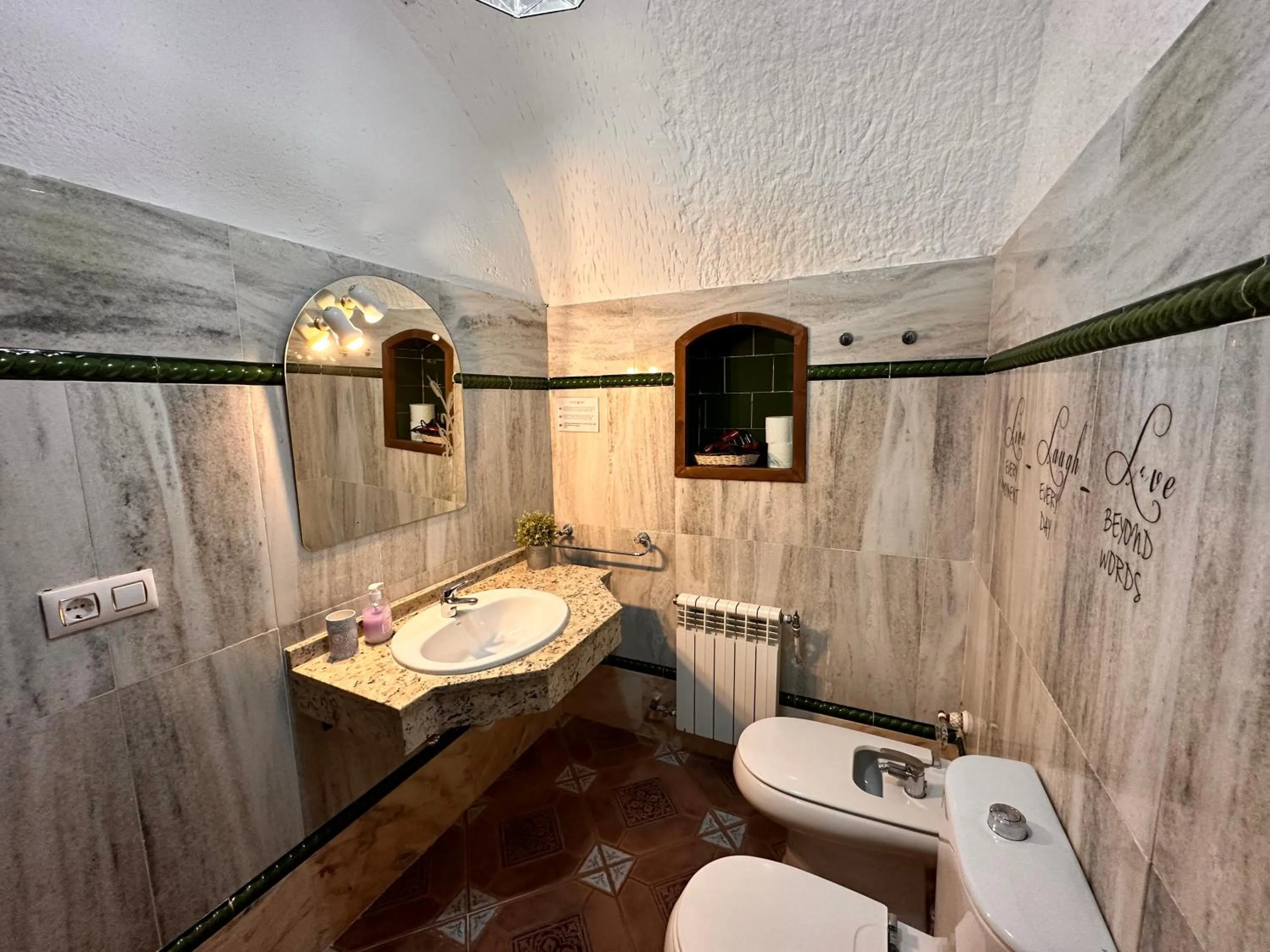 Bathroom in Cuevas La Granja