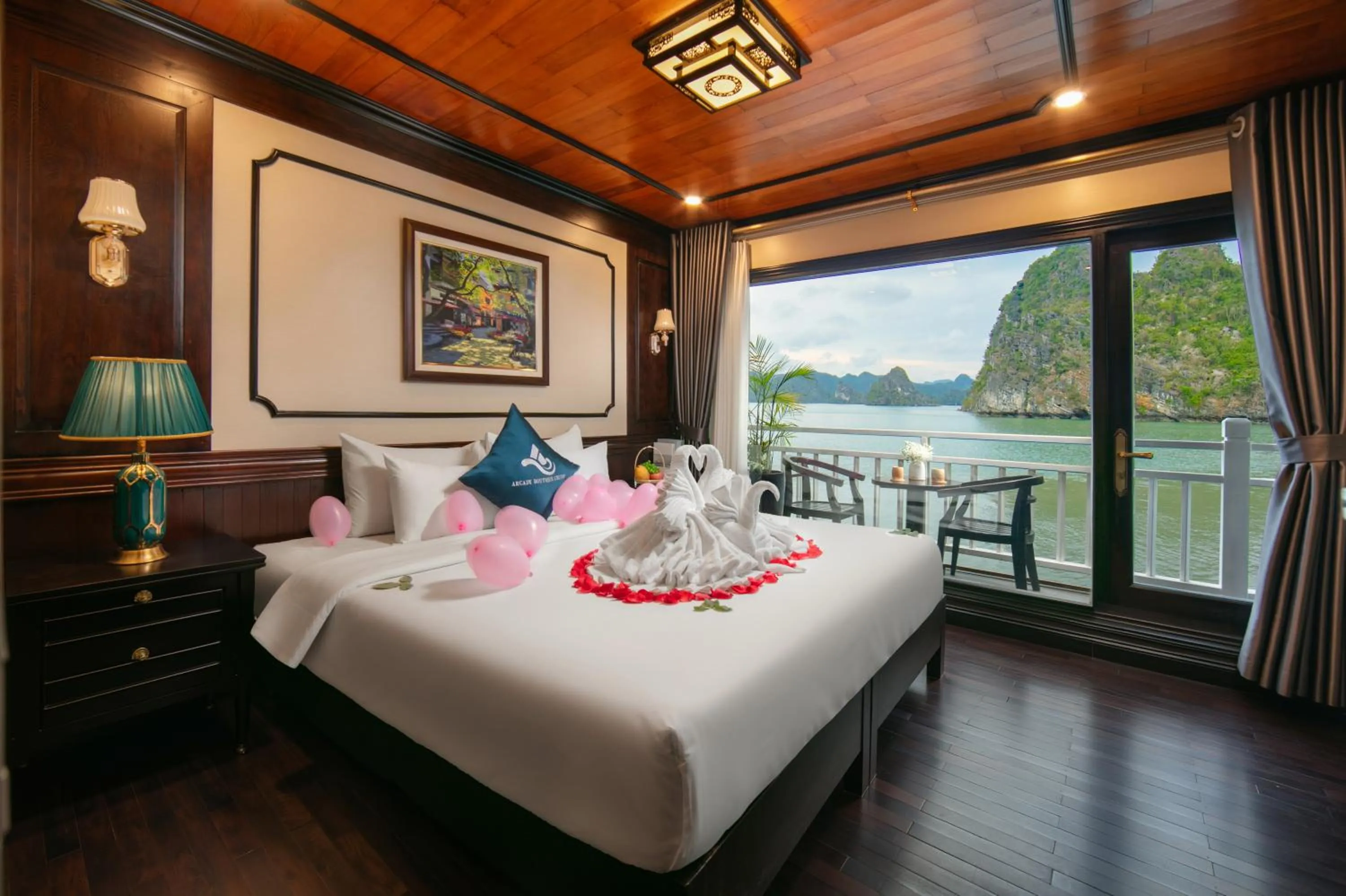 Photo of the whole room, Bed in Arcady Boutique Cruise