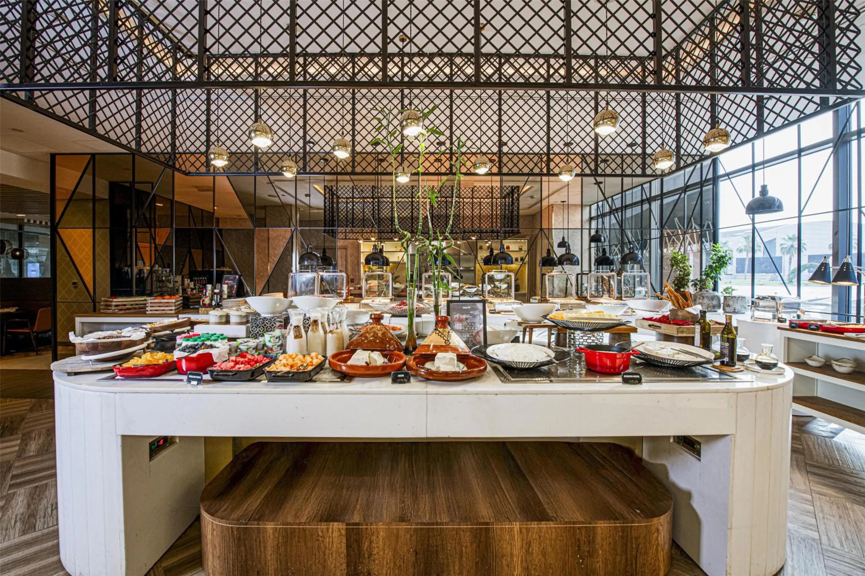 Restaurant/places to eat in Radisson Blu Hotel Riyadh Convention and Exhibition Center