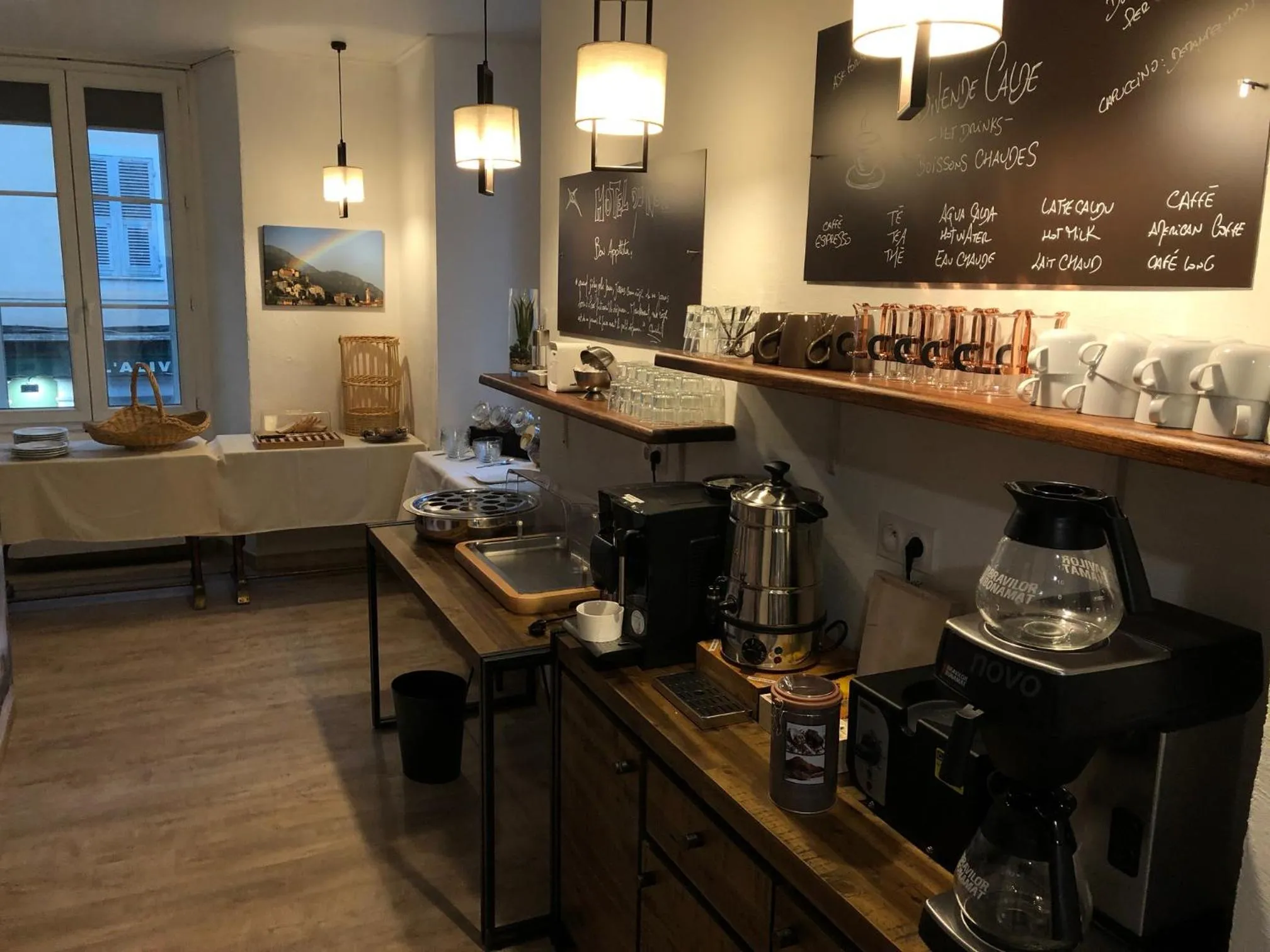 Buffet breakfast in Hôtel du Nord