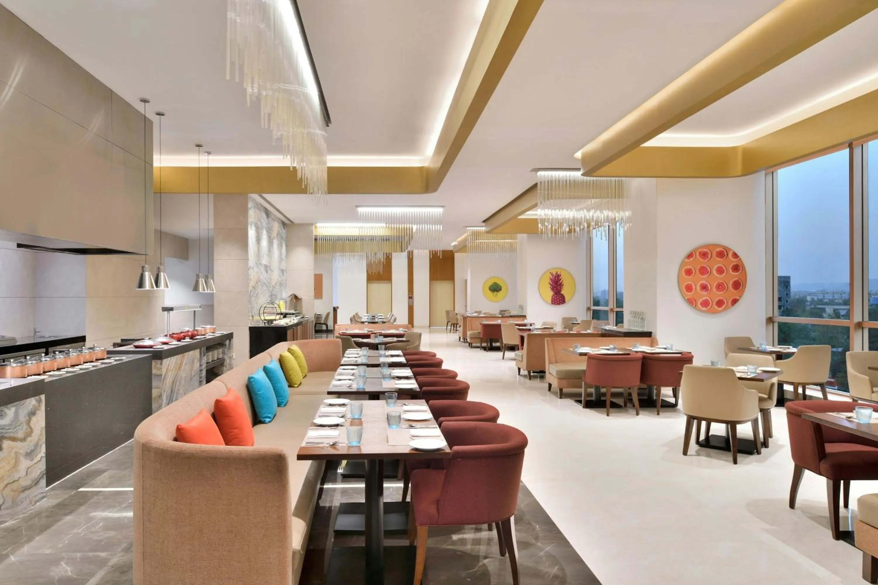 Restaurant/places to eat in Courtyard by Marriott Navi Mumbai