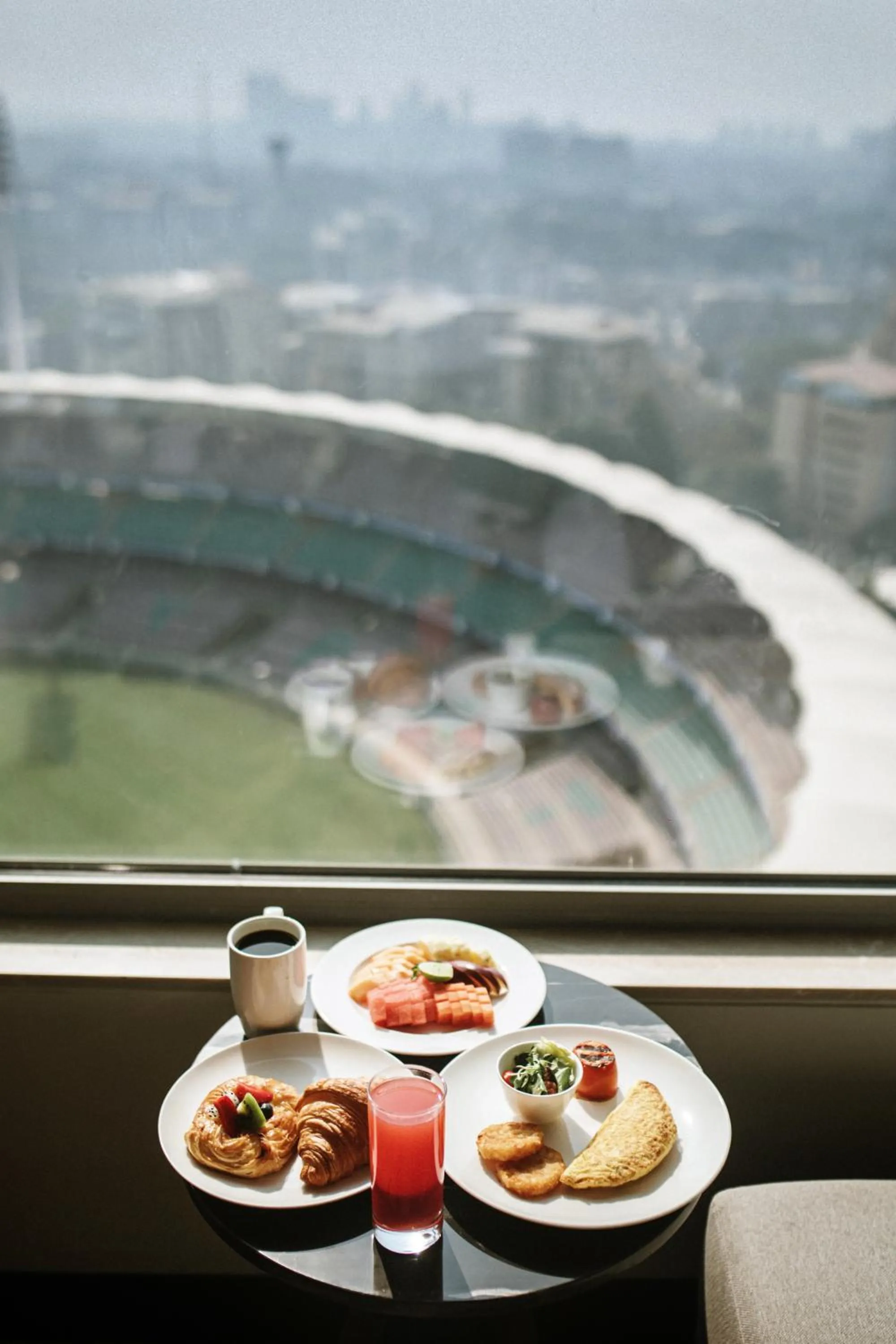 Dining area in Courtyard by Marriott Navi Mumbai