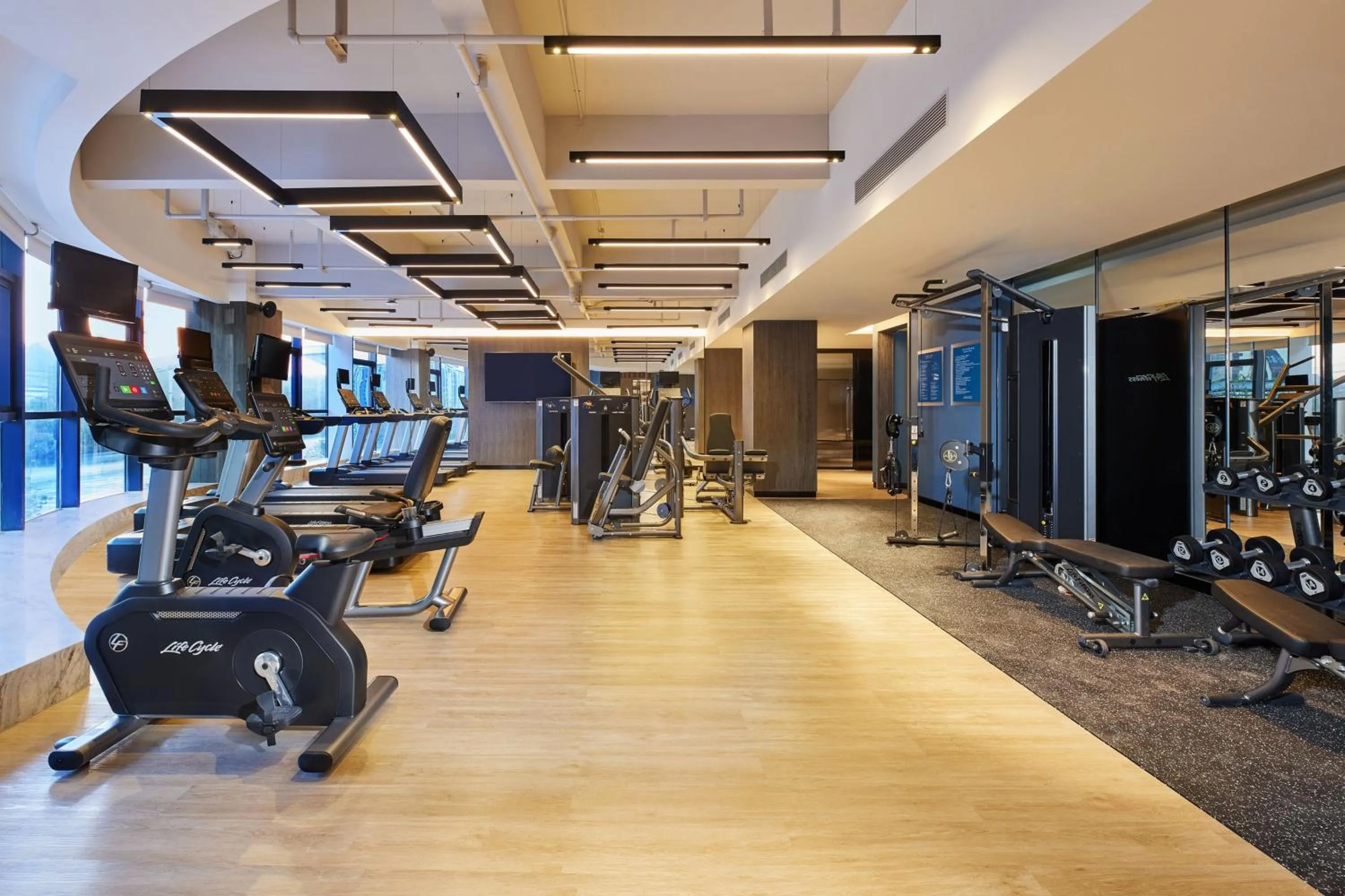 Fitness centre/facilities in Four Points by Sheraton Yiyang