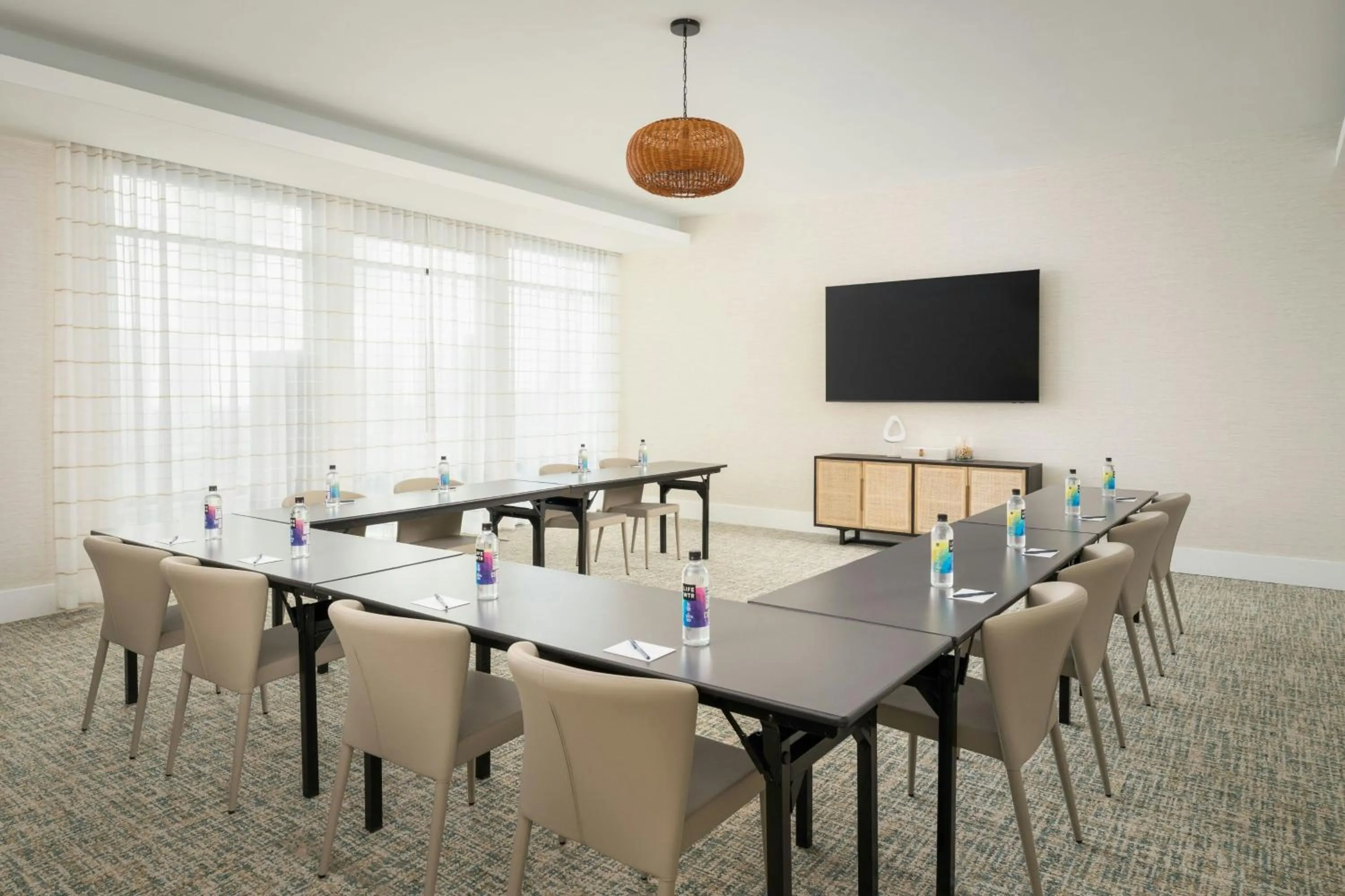 Meeting/conference room in SpringHill Suites by Marriott Jacksonville Beach Oceanfront