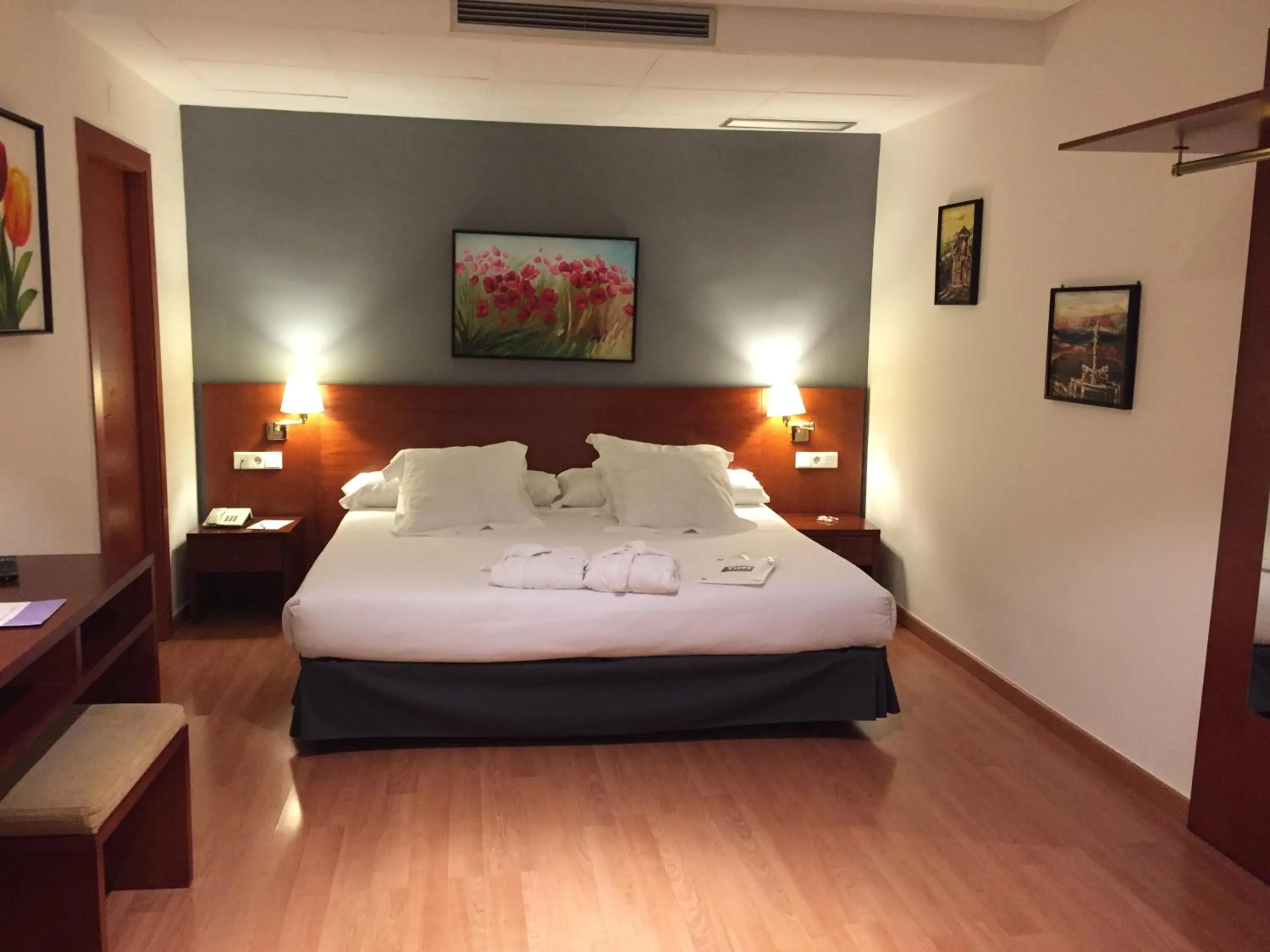 Bedroom, Bed in TRH Ciudad de Baeza