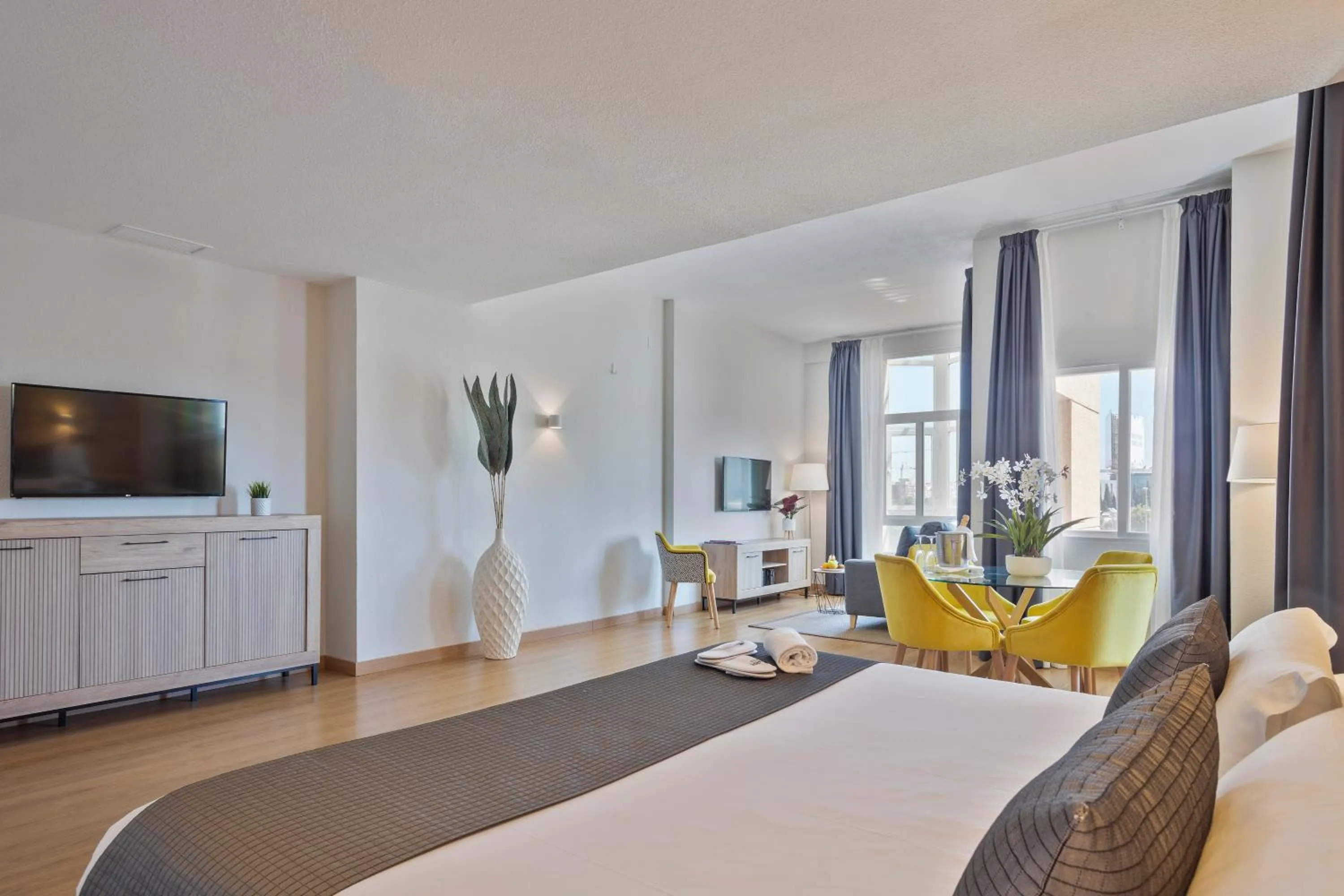 TV and multimedia, Bed in Hotel TRH La Motilla