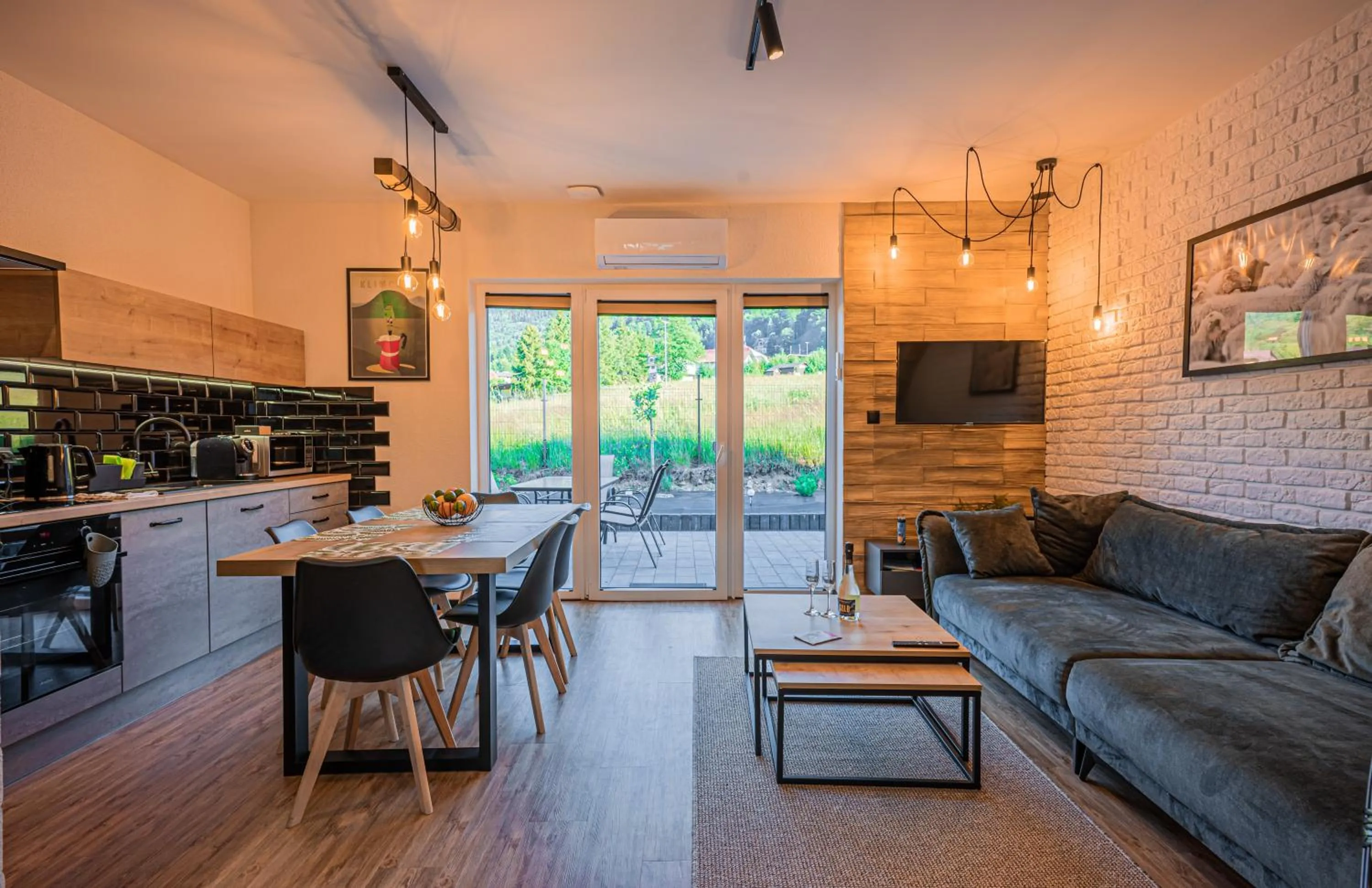 Nad Lipami - apartament z tarasem blisko stoku Sczyrk