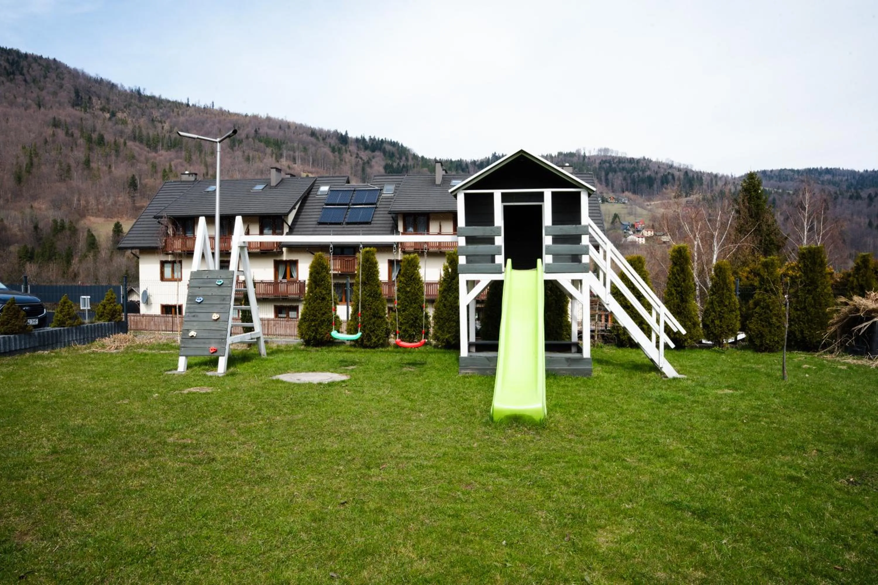 Nad Lipami - apartament z tarasem blisko stoku Sczyrk