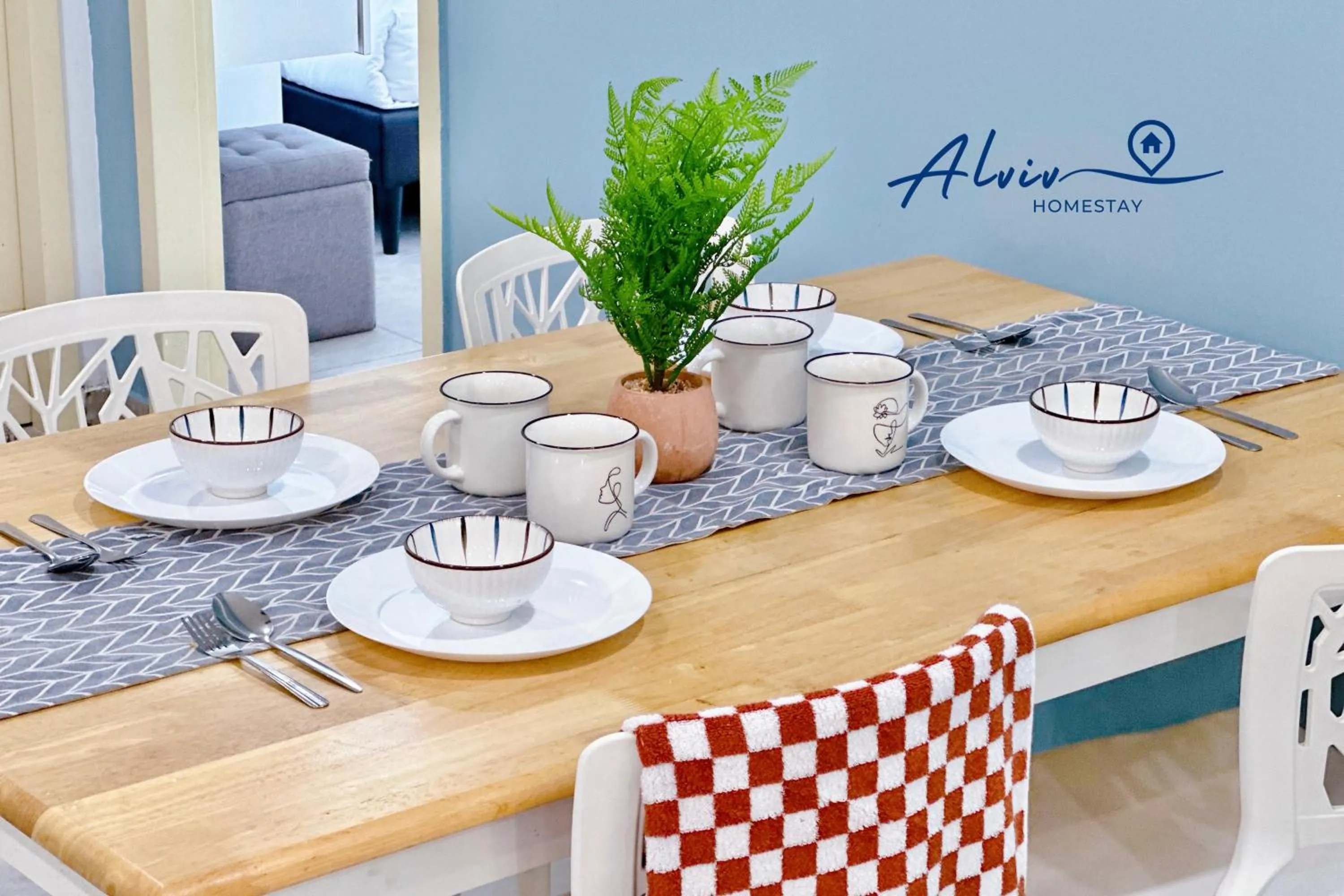 Dining area in Atlantis Melaka I 5-10pax I 5min JonkerSt BY Alviv Management