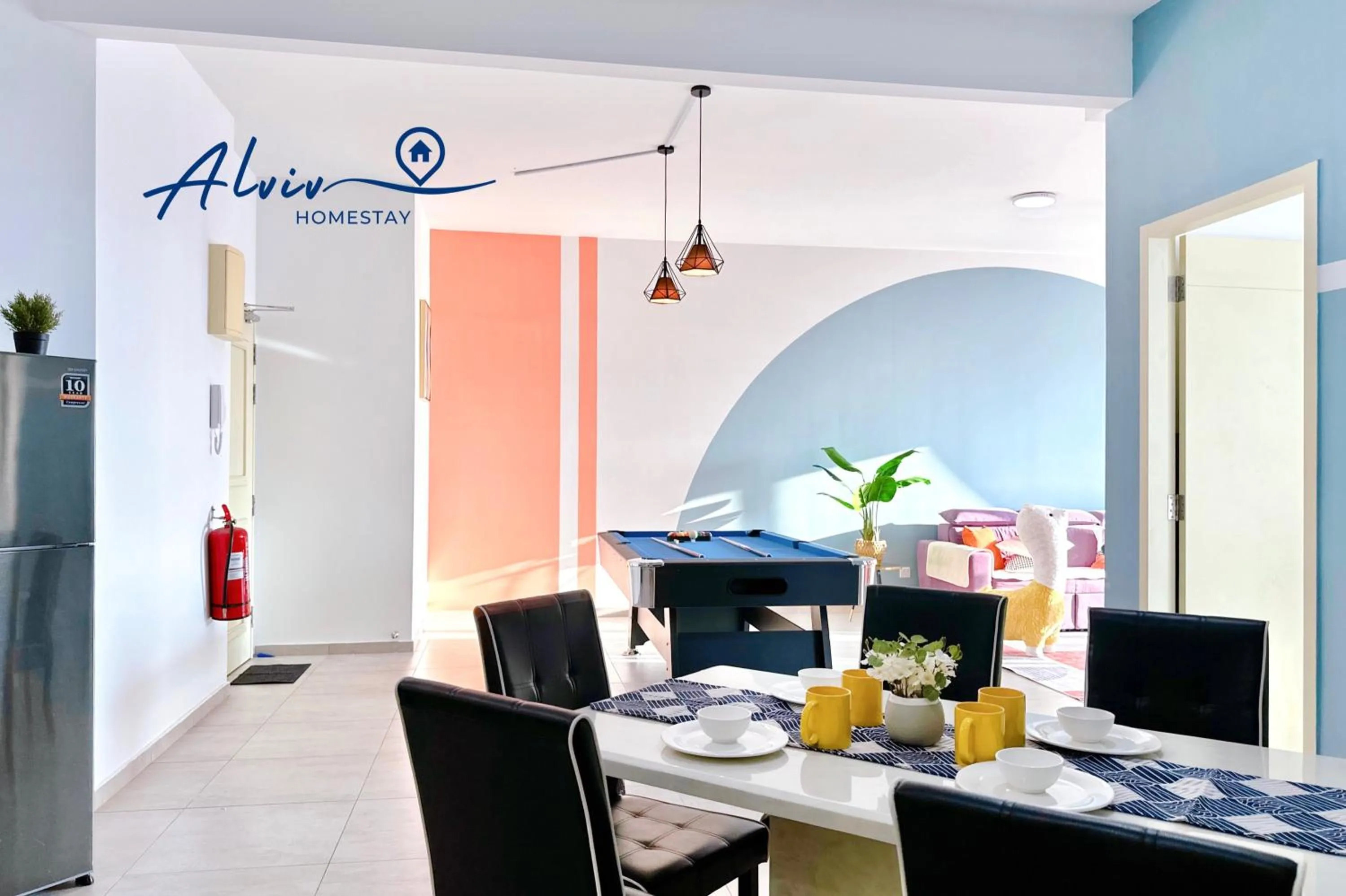 Dining area in Atlantis Melaka I 5-10pax I 5min JonkerSt BY Alviv Management