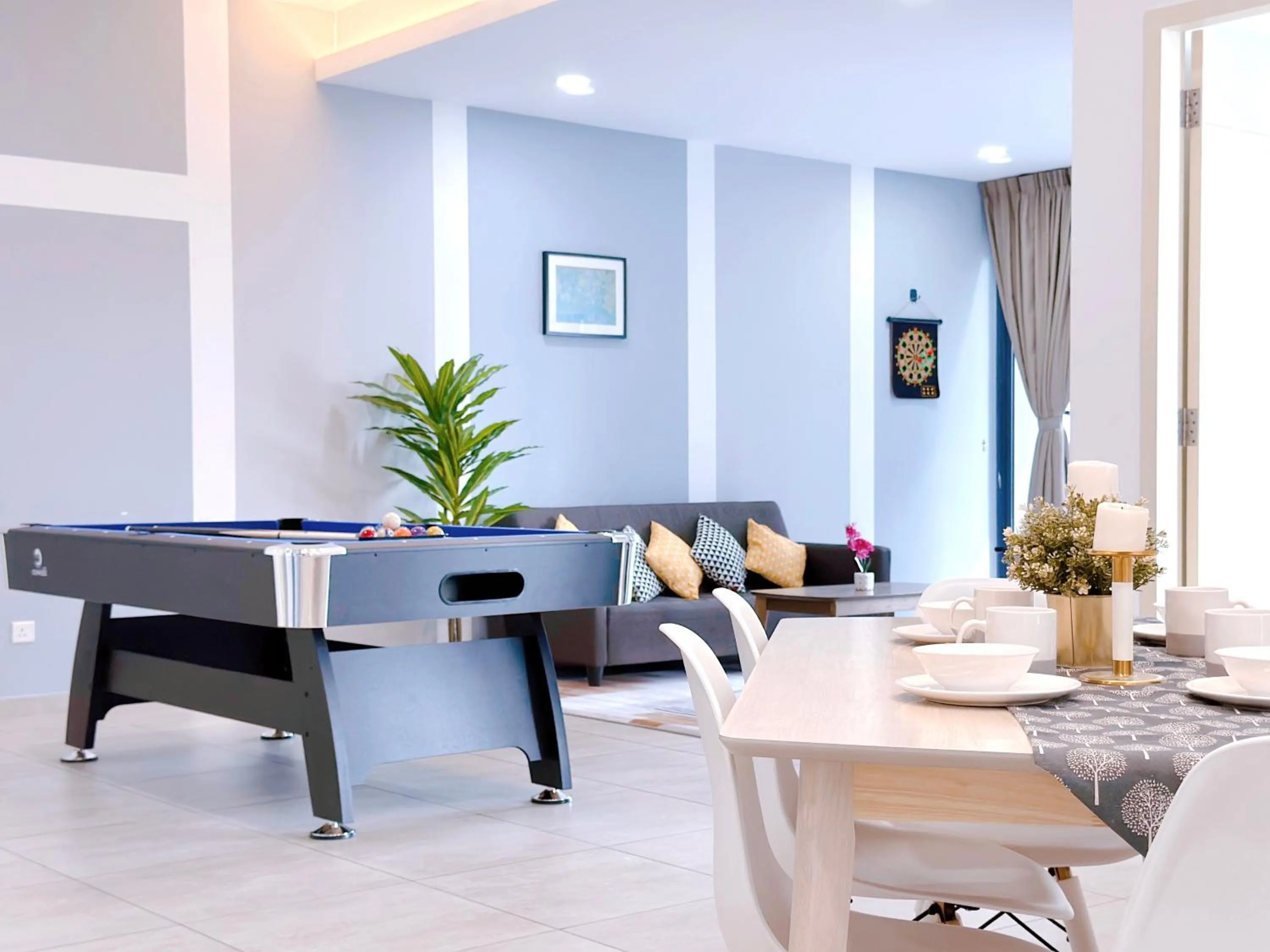 Living room in Atlantis Melaka I 5-10pax I 5min JonkerSt BY Alviv Management