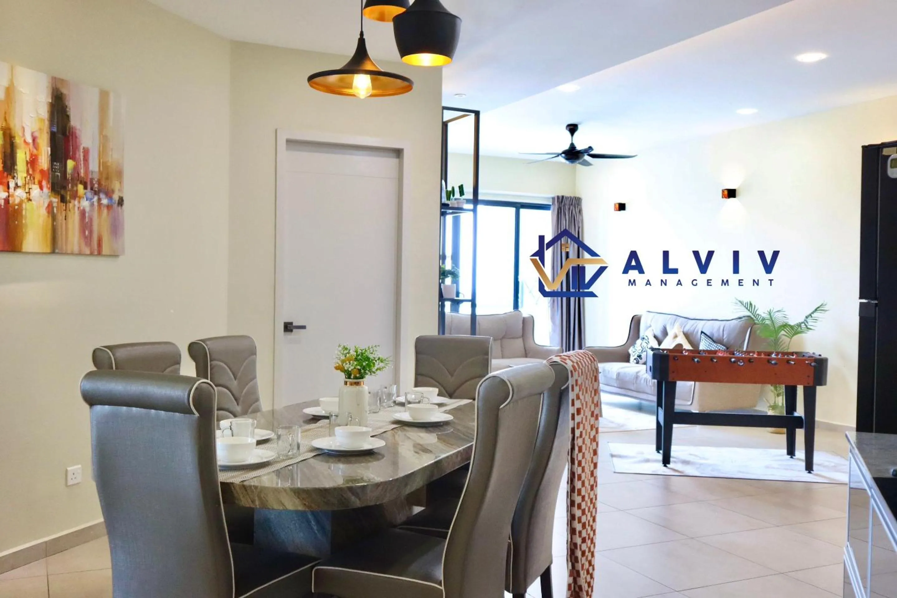 Dining area in Atlantis Melaka I 5-10pax I 5min JonkerSt BY Alviv Management