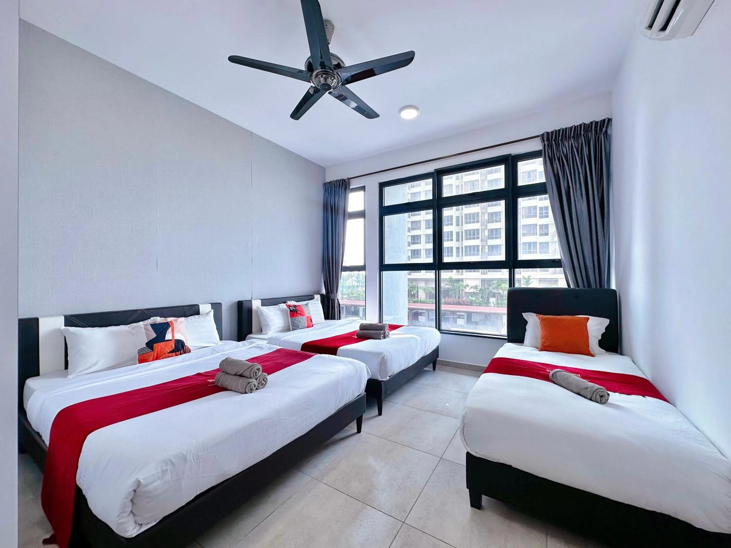 Bed in Atlantis Melaka I 5-10pax I 5min JonkerSt BY Alviv Management