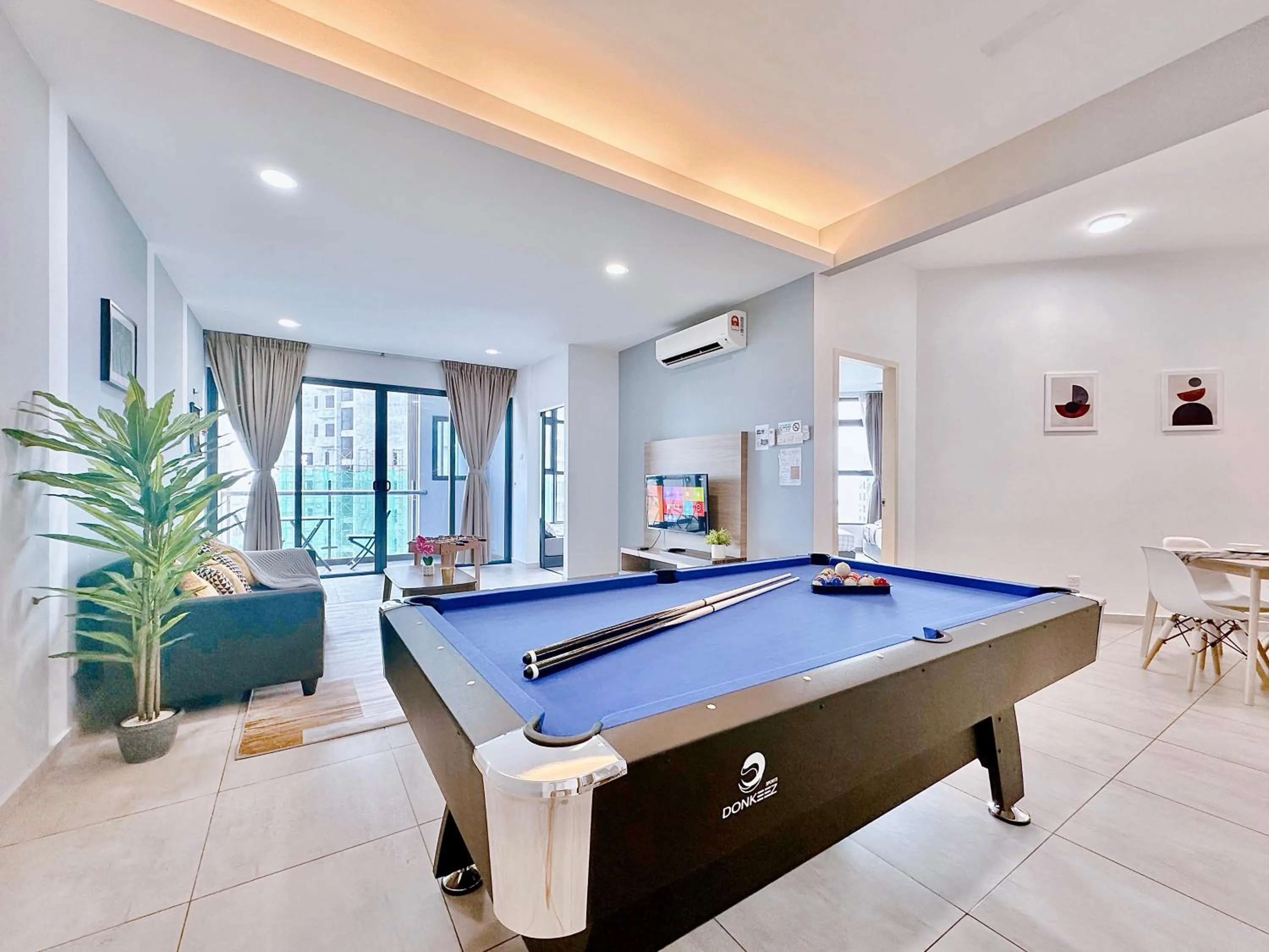 Billiard in Atlantis Melaka I 5-10pax I 5min JonkerSt BY Alviv Management