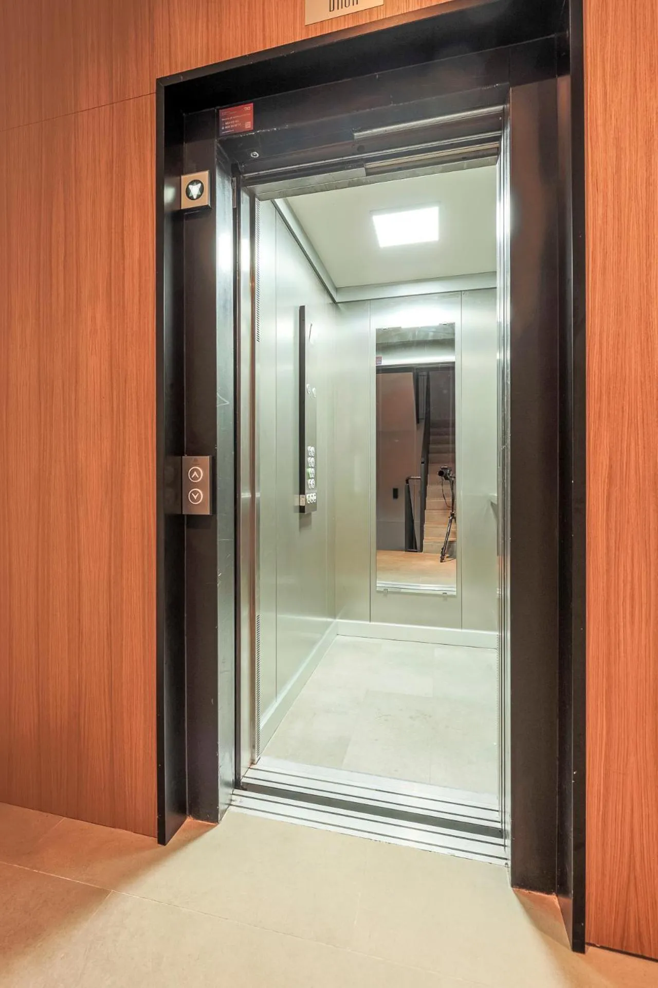 elevator in Uxama Sevilla Luxury Penthouse en Triana - Terraza y parking privados - piscina