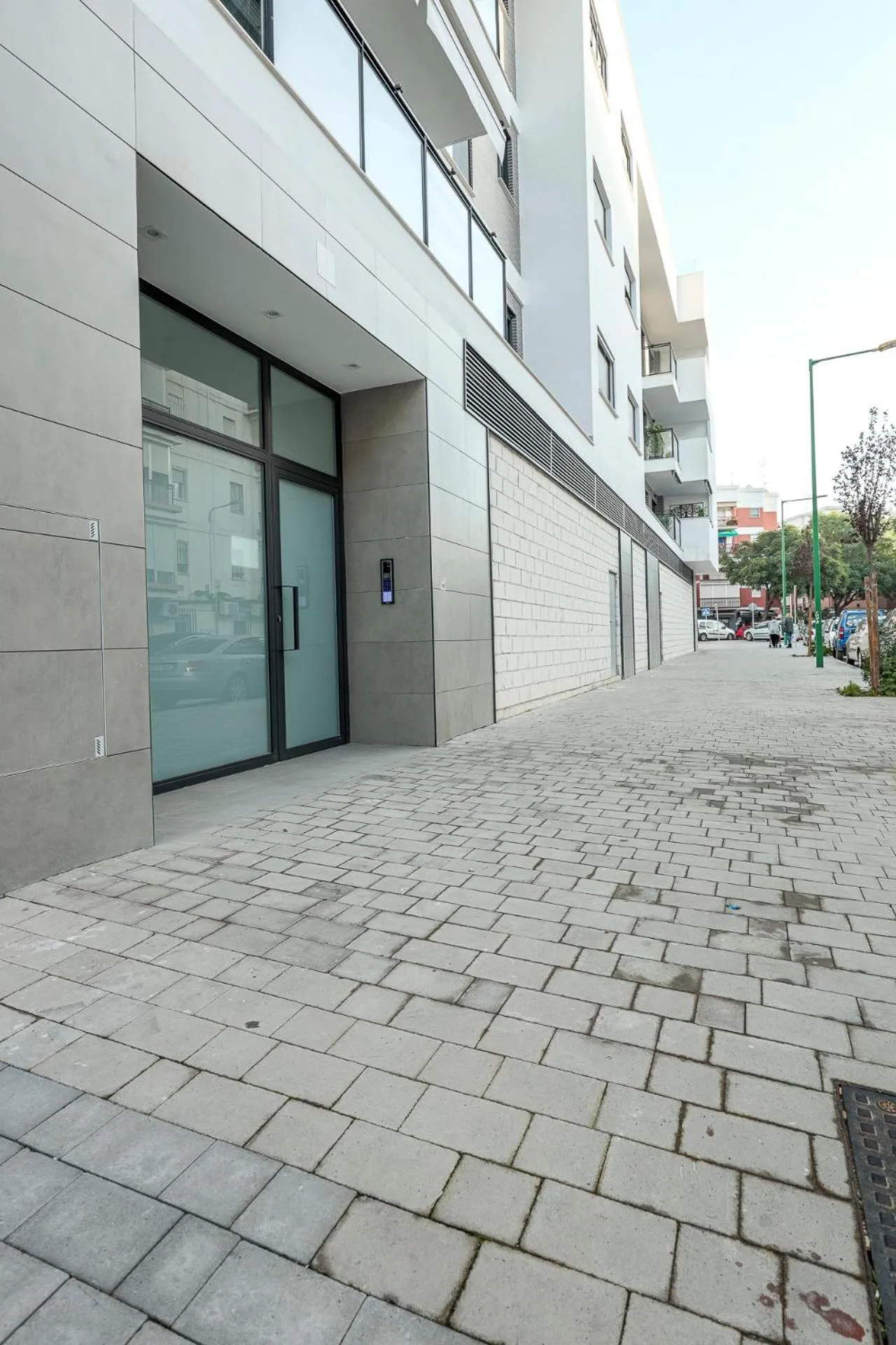 Property building in Uxama Sevilla Luxury Penthouse en Triana - Terraza y parking privados - piscina