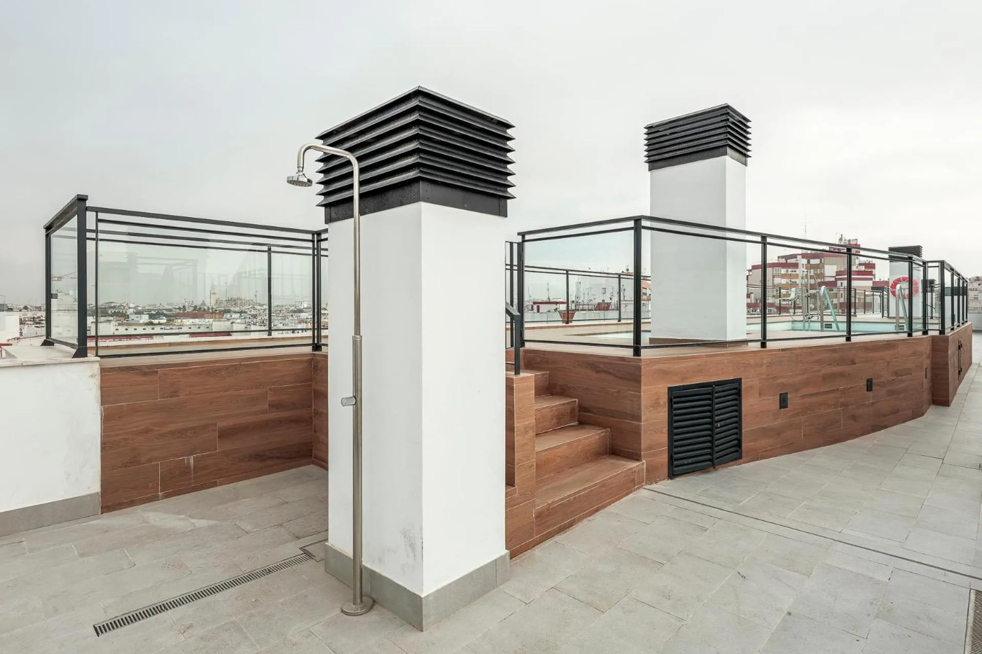 Balcony/Terrace in Uxama Sevilla Luxury Penthouse en Triana - Terraza y parking privados - piscina