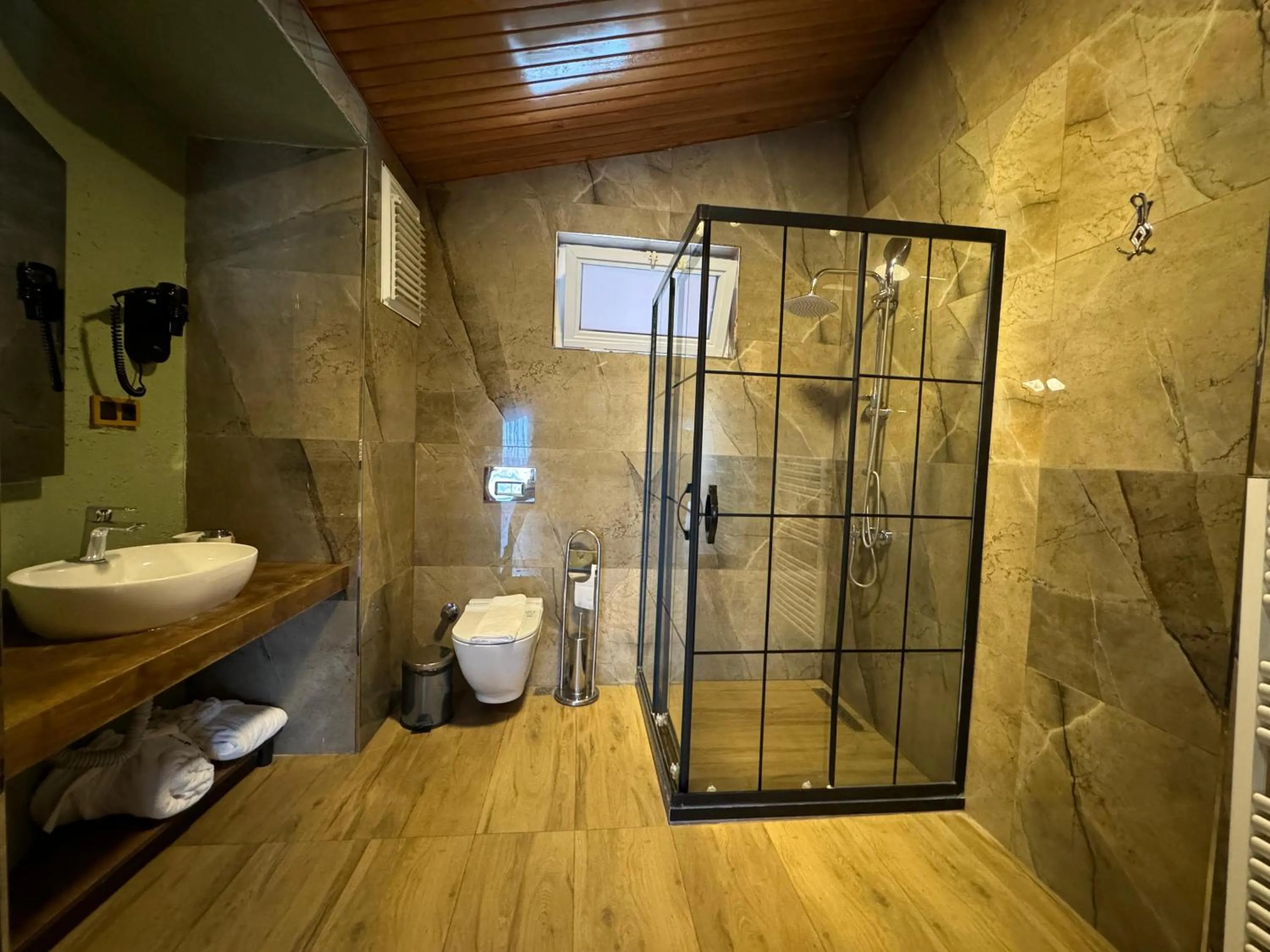 Shower in Istanbul Airport Treekos Suite Hotel