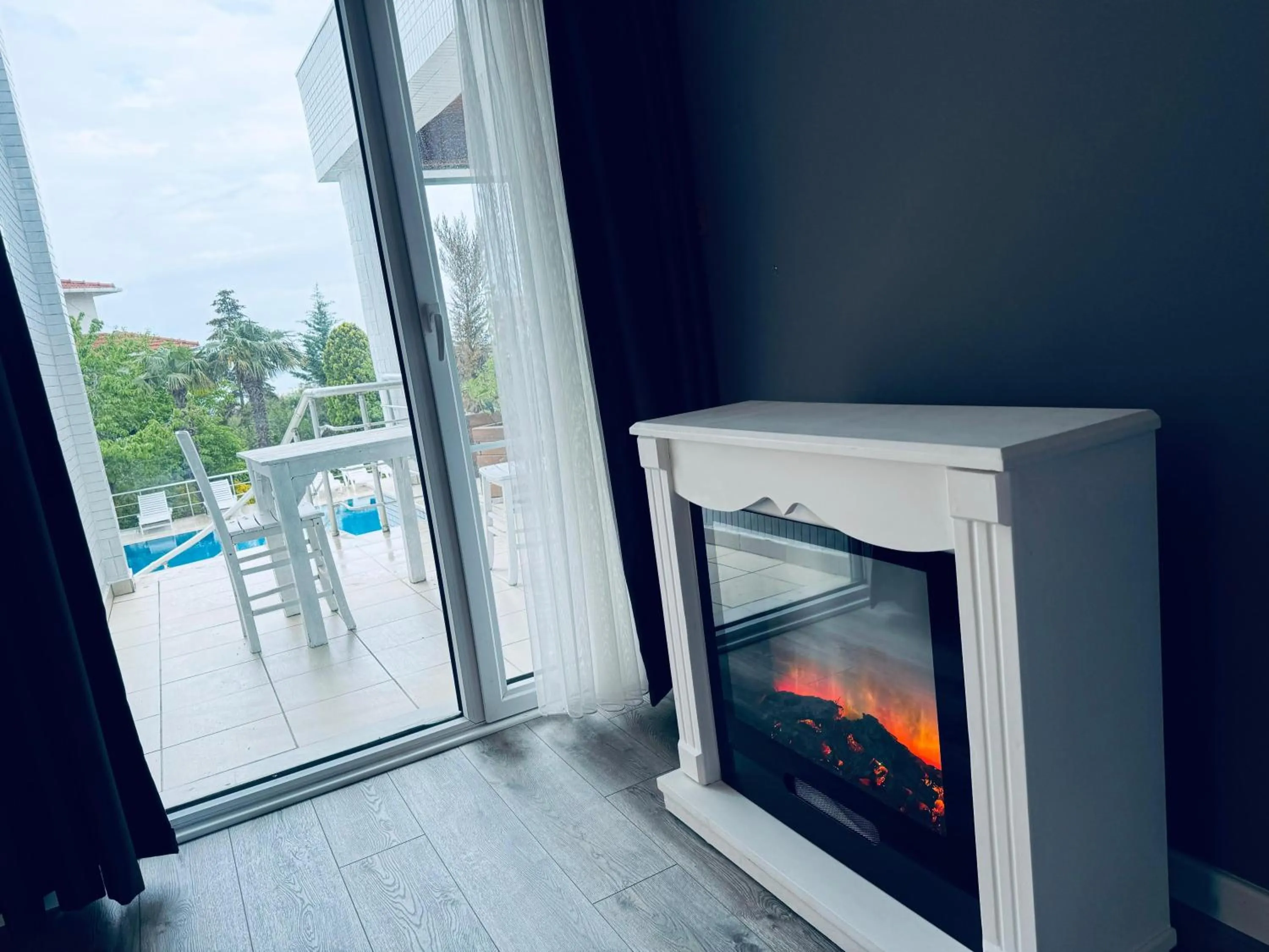 Patio in Istanbul Airport Treekos Suite Hotel