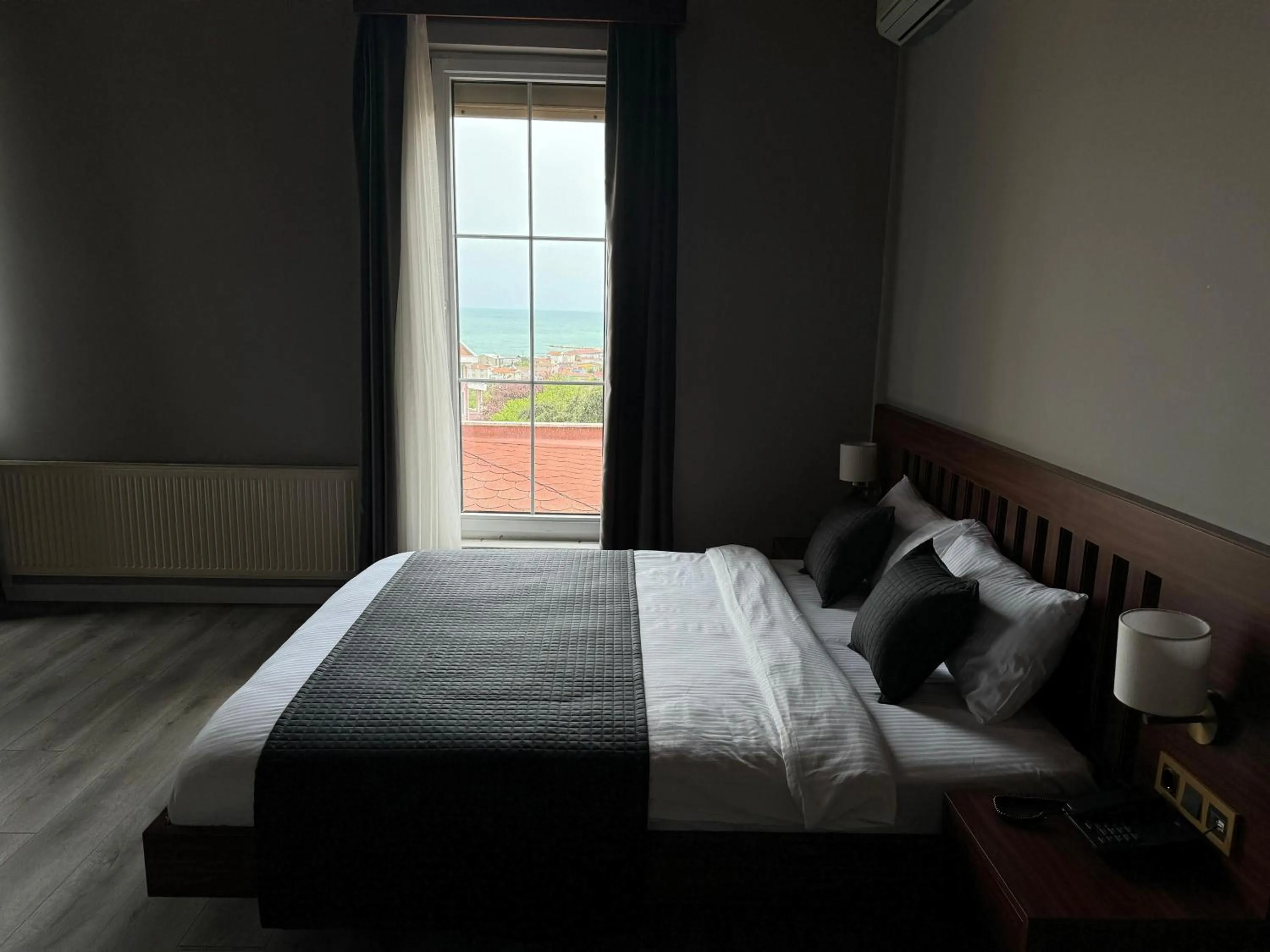 Bed in Istanbul Airport Treekos Suite Hotel