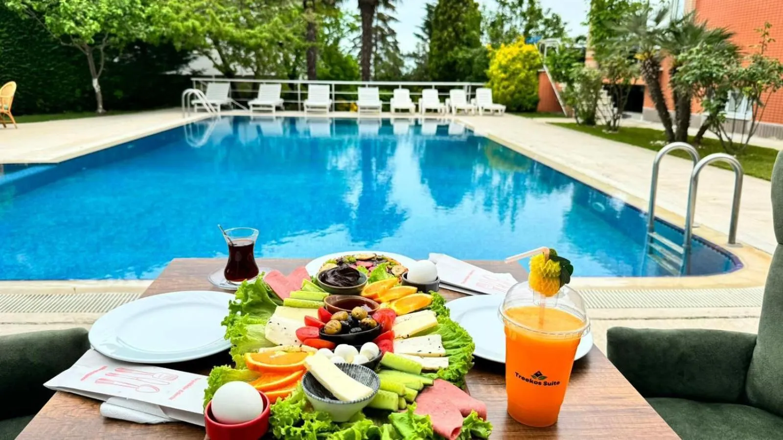 Garden in Istanbul Airport Treekos Suite Hotel