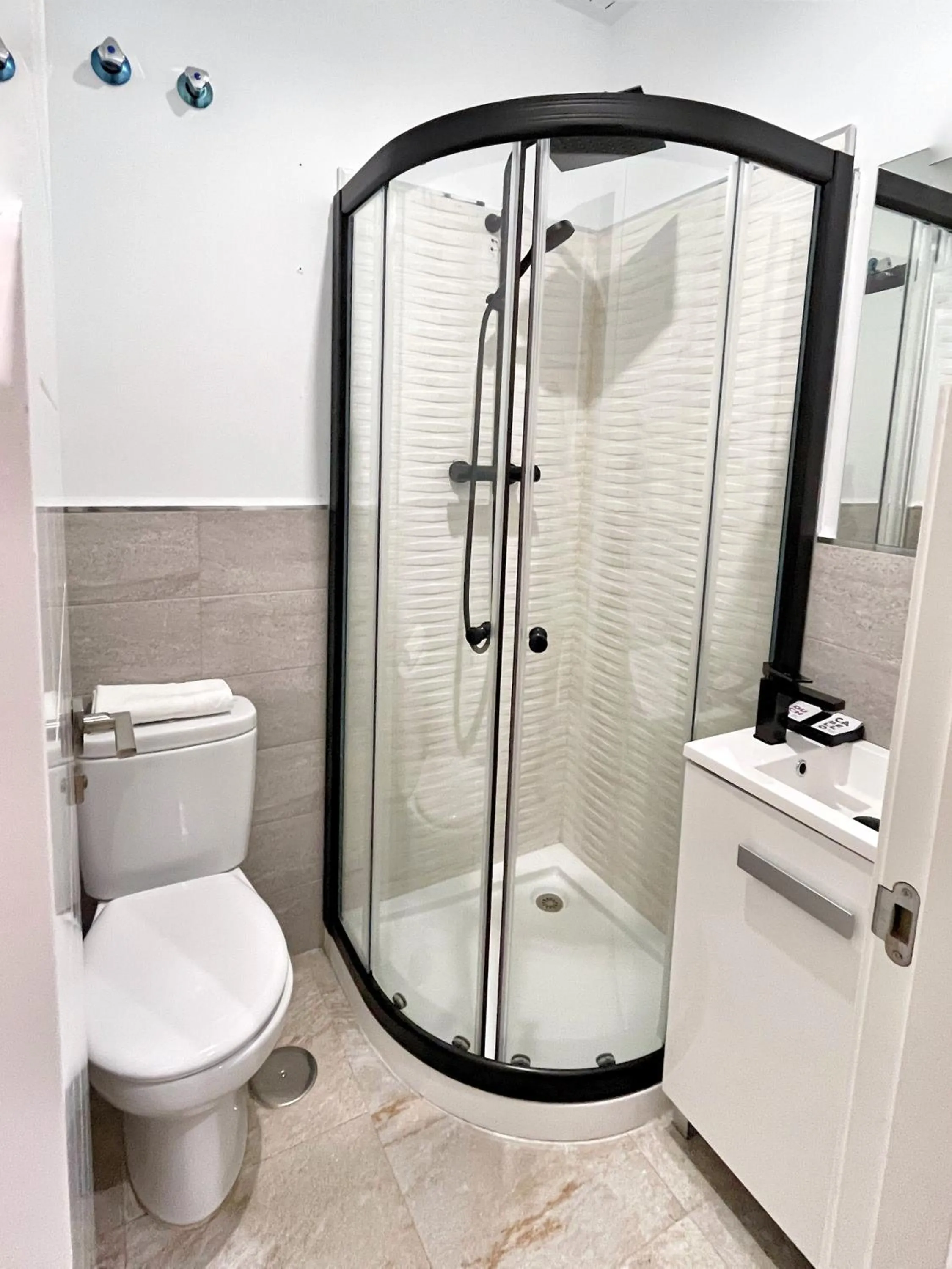 Bathroom in Tennessee Urban Suites